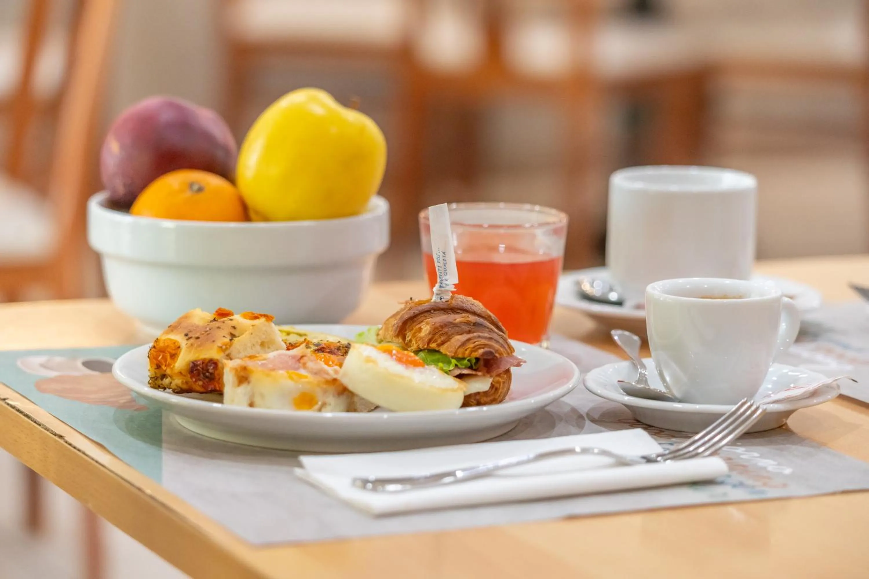 Breakfast in Hotel King