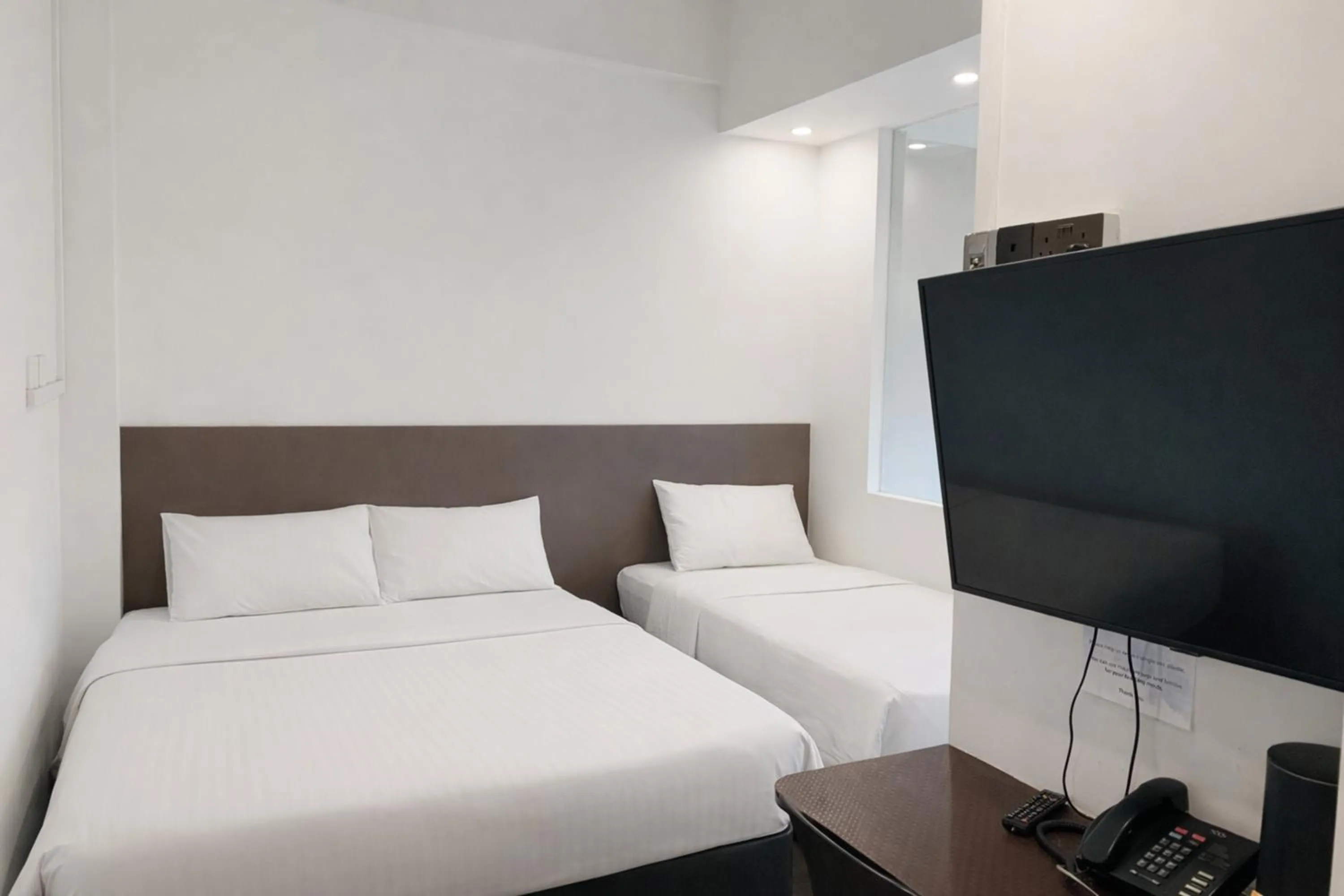 Bed in A Hotel Dickson