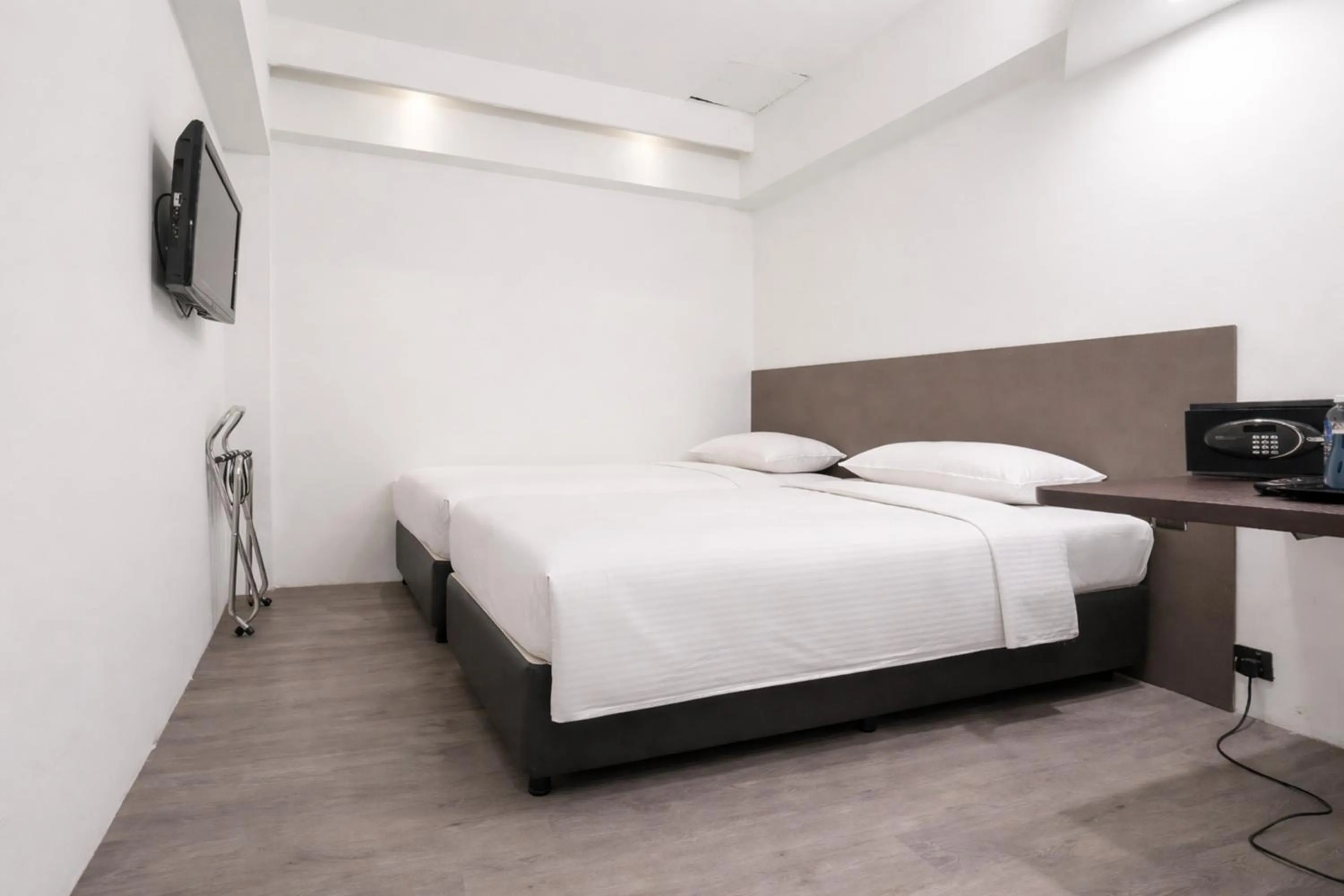 Bed in A Hotel Dickson