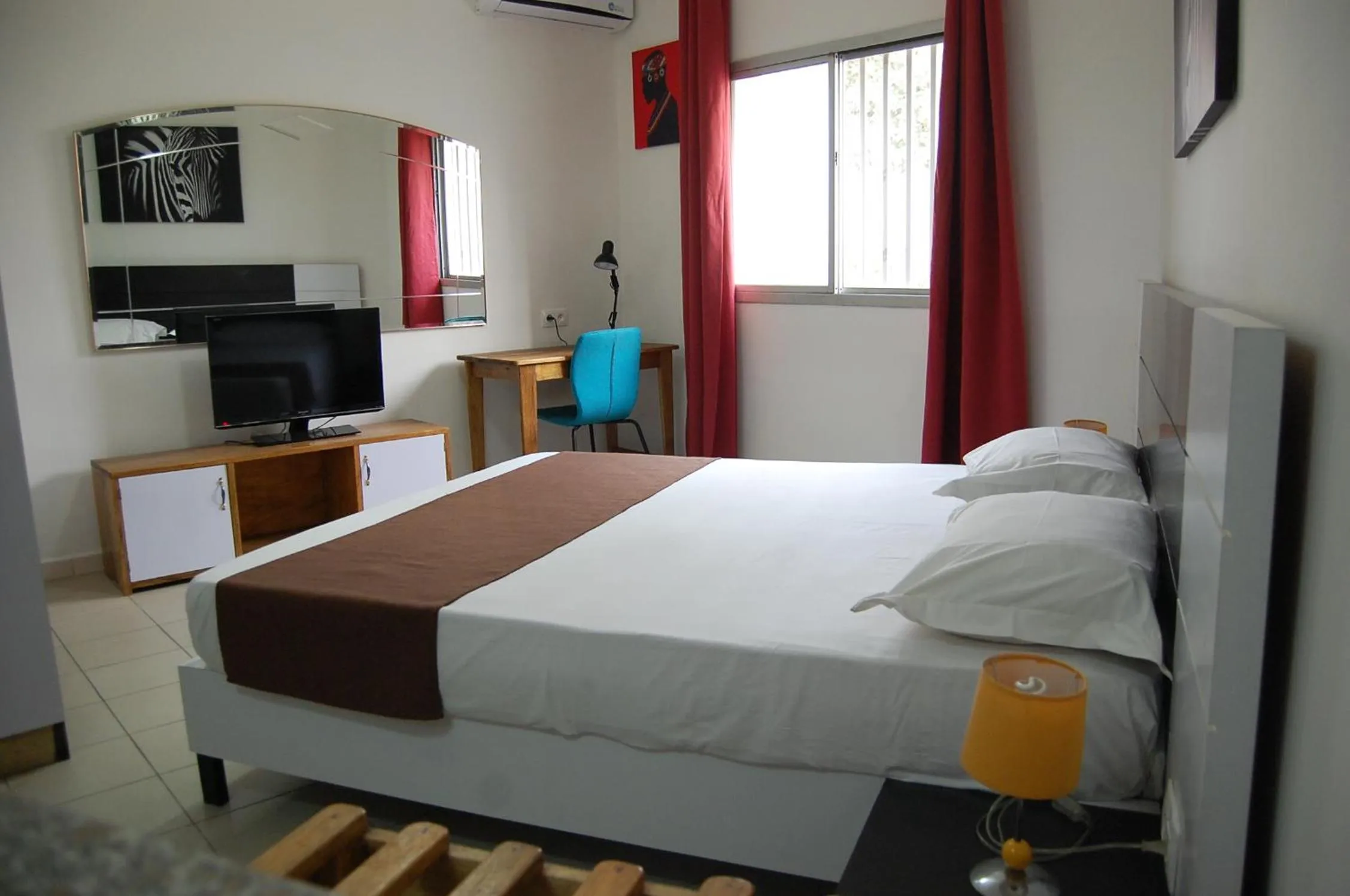 Photo of the whole room, Bed in Maison d'hôtes Opanoramic