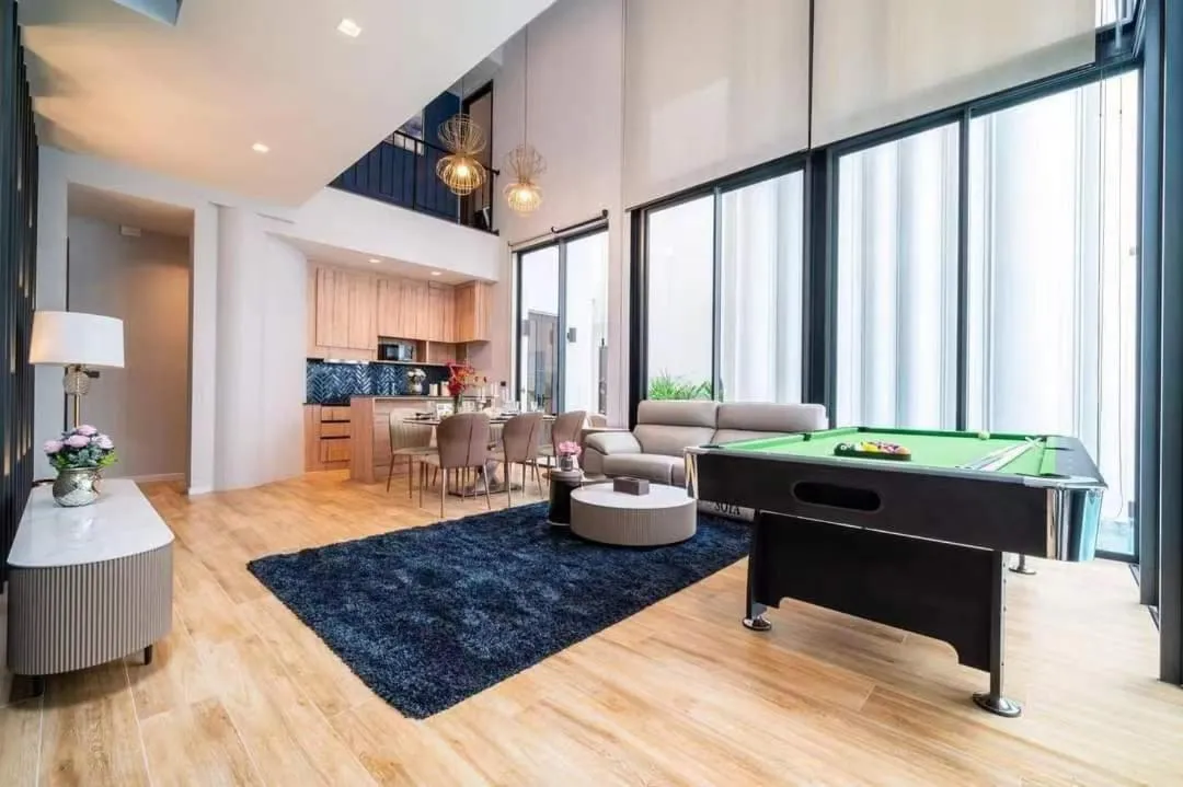 Moon 5-Bedroom Luxury Pool Villa