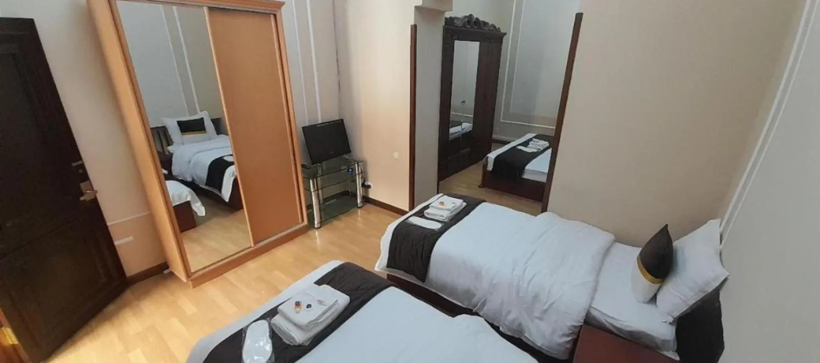 Photo of the whole room, Bed in Marvarid Hotel