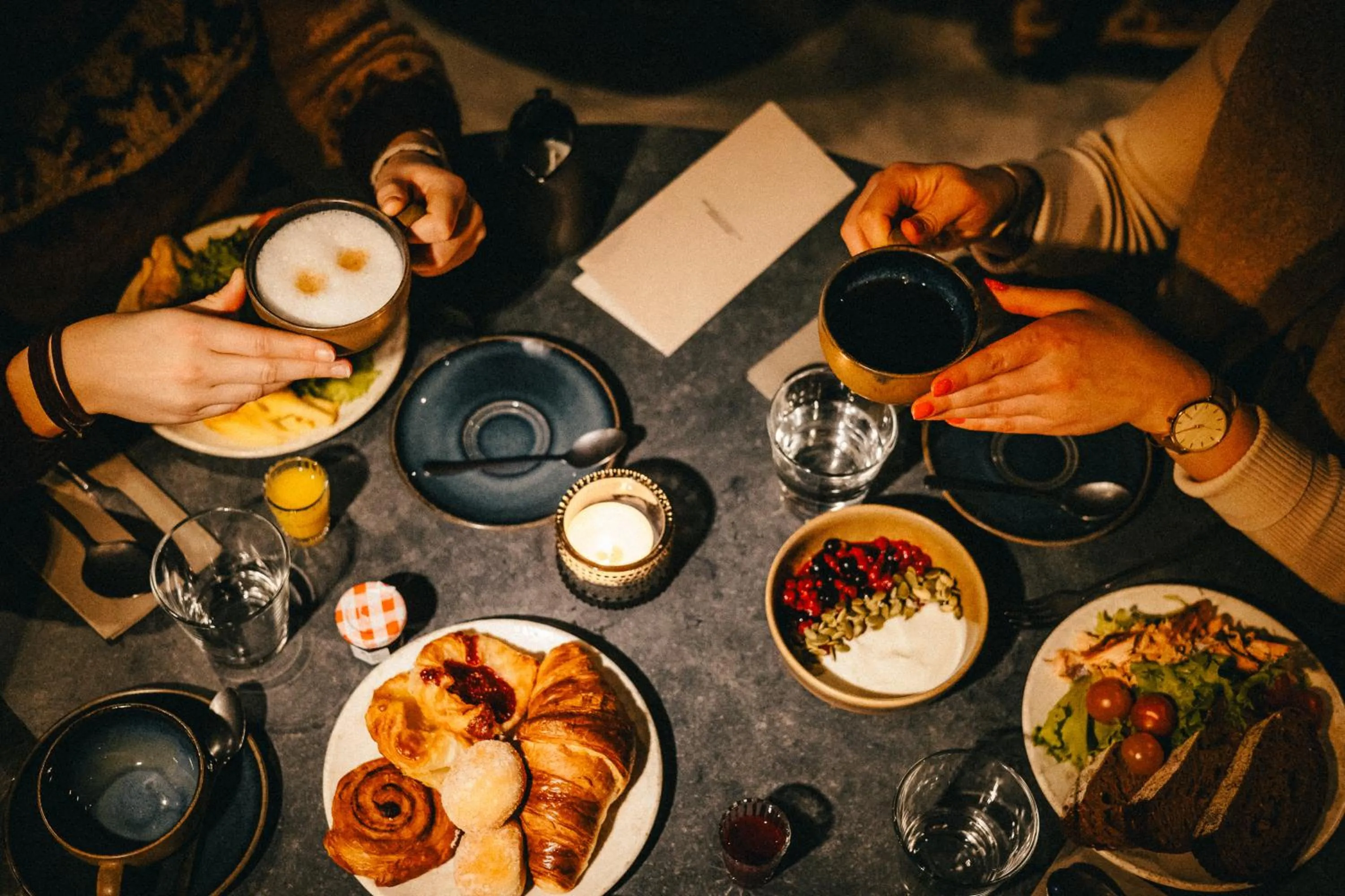 Breakfast in Vaattunki Wilderness Resort