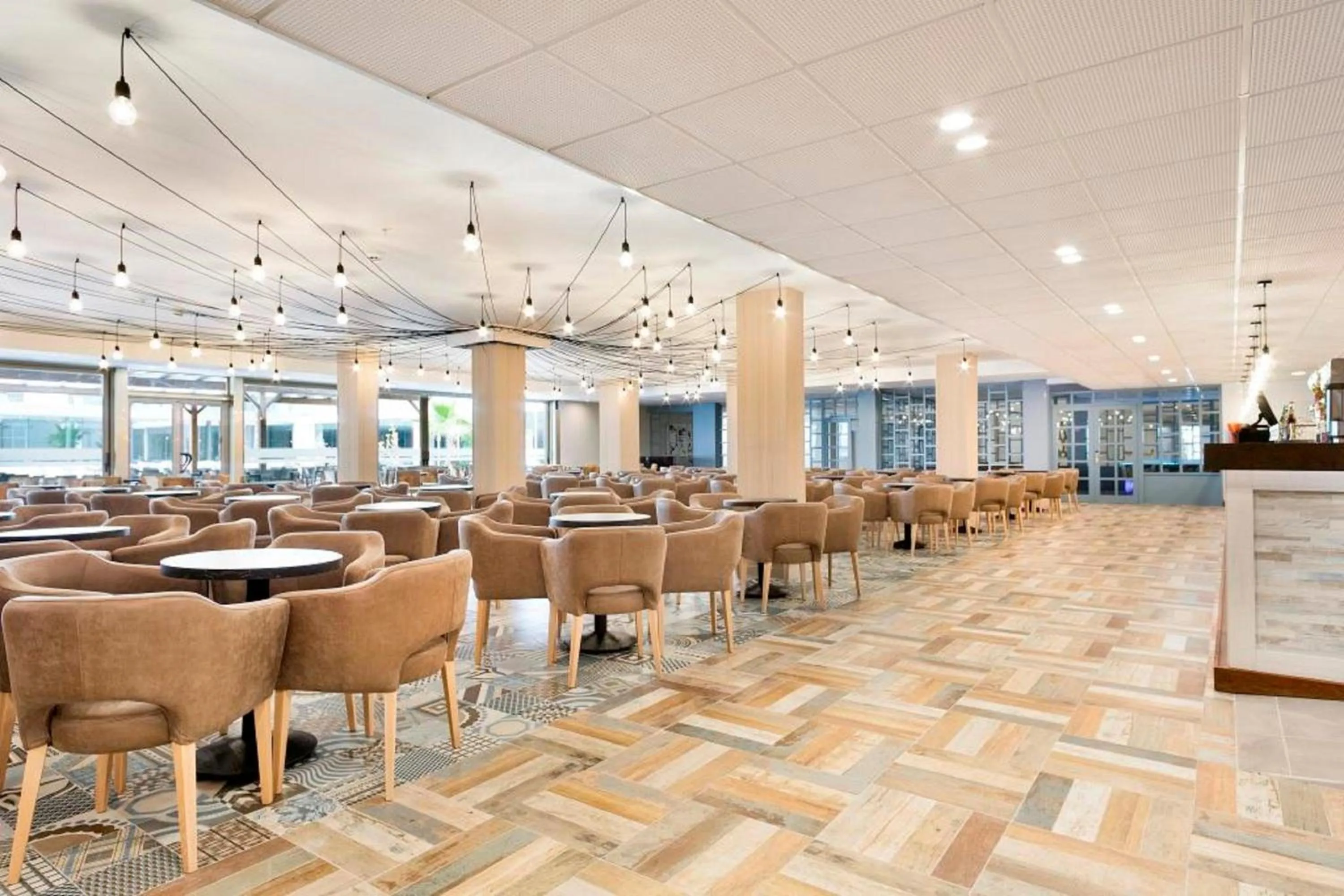 Lounge or bar in Hotel Best Maritim