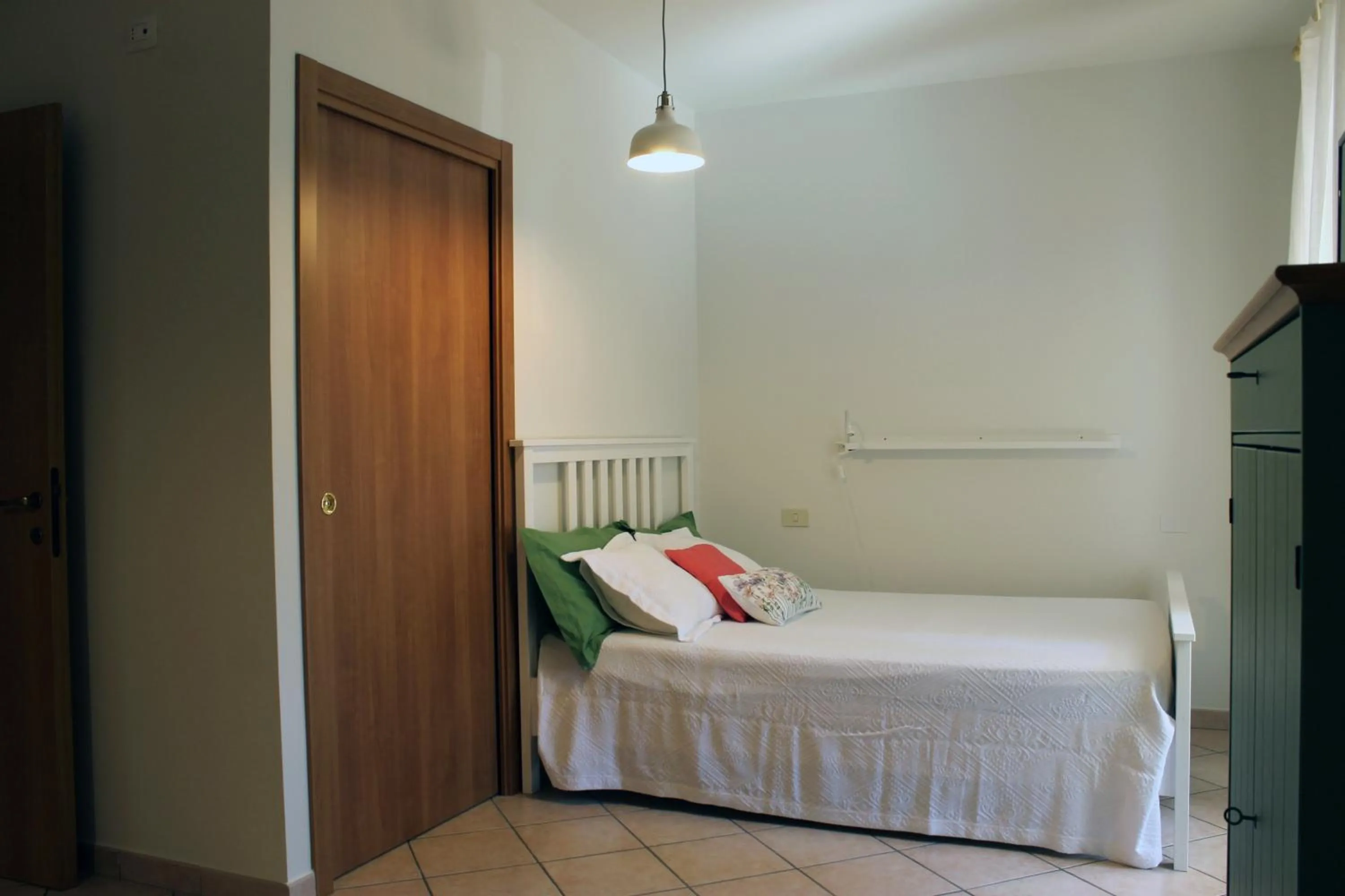 Spring, Bed in B&B Villa Maria Pia