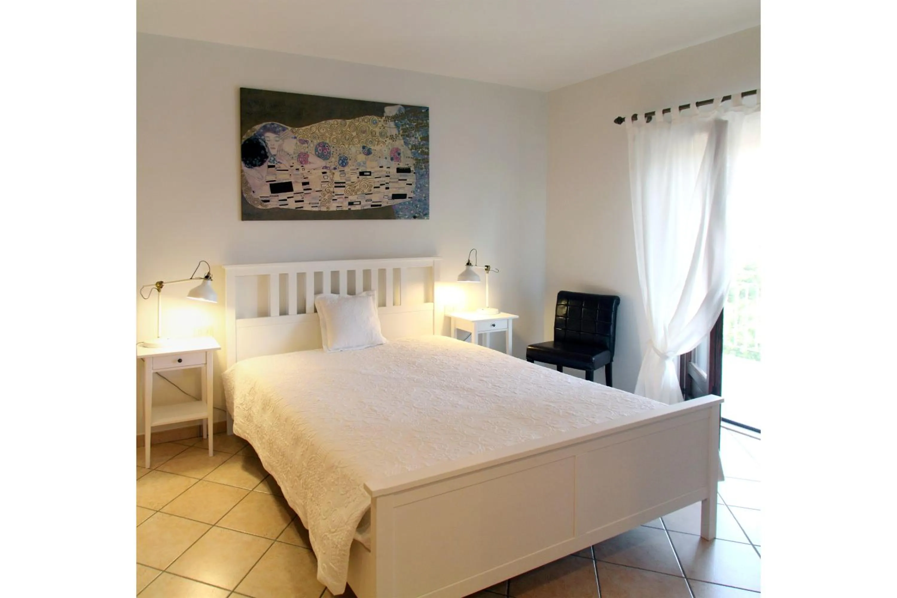 Shower, Bed in B&B Villa Maria Pia