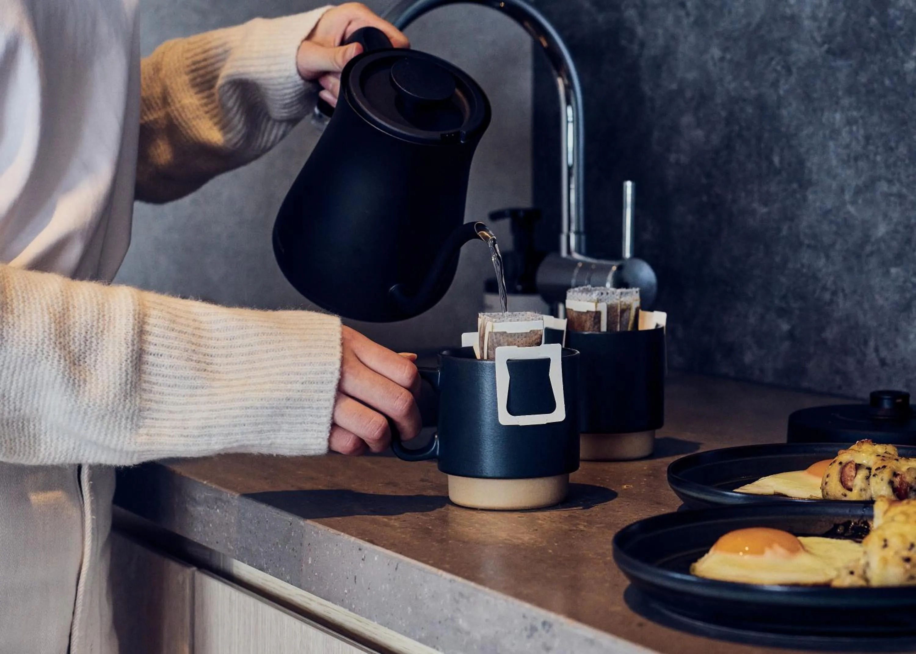 Photo of the whole room in FAV LUX Kagoshima Tenmonkan