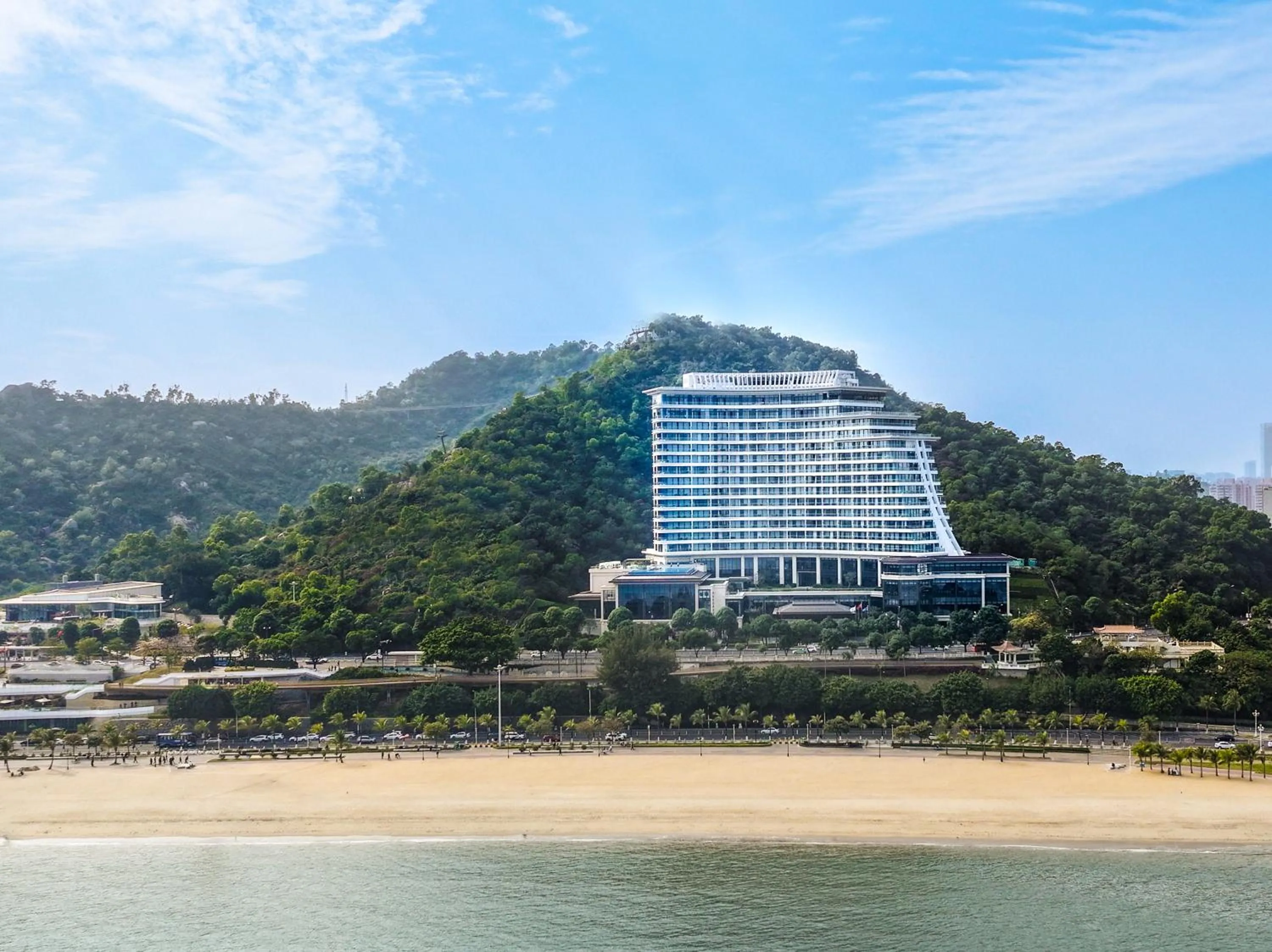 Day in Grand Ocean View Hotel Zhuhai