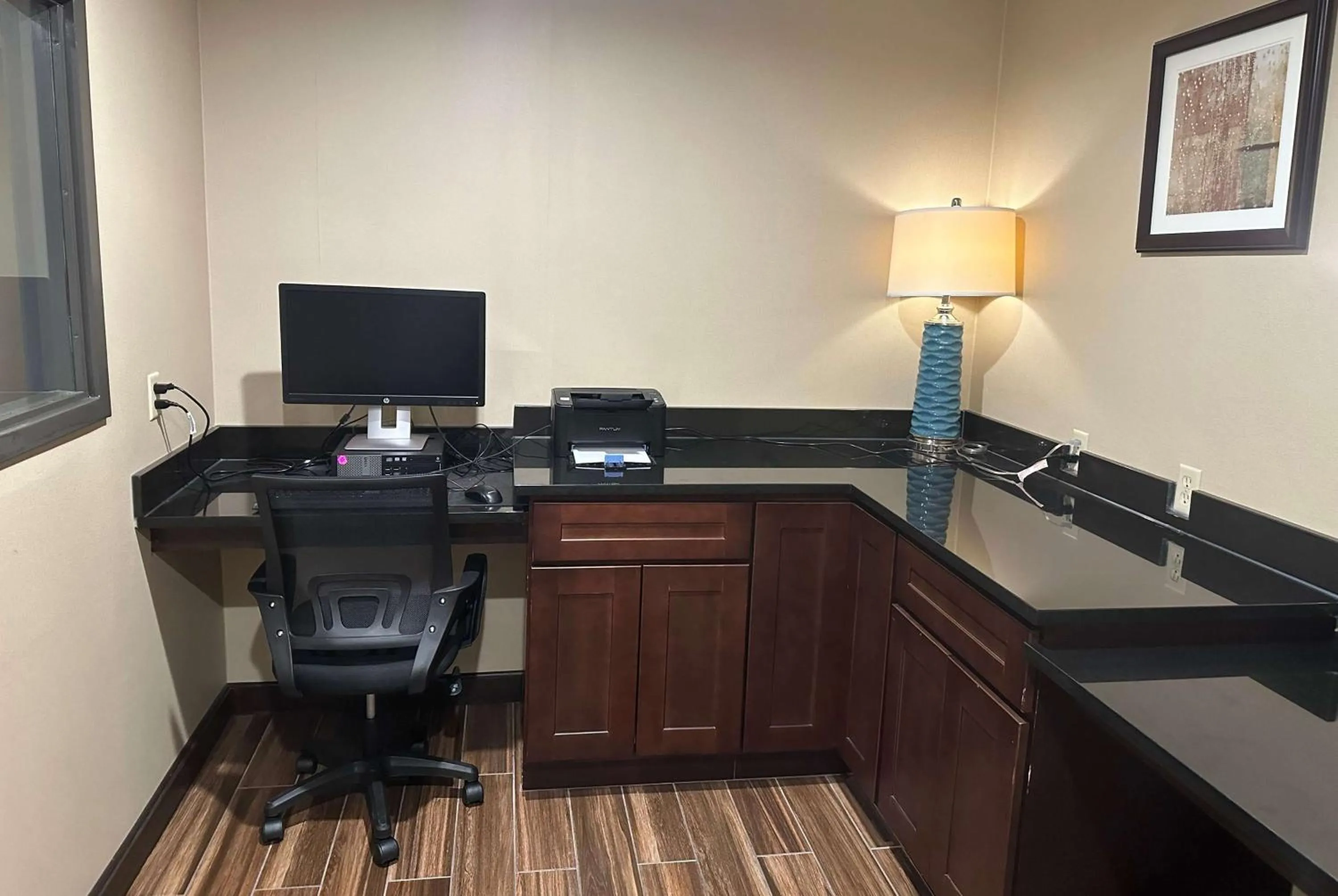 Business facilities in Wingate by Wyndham Harrisburg Near Hershey