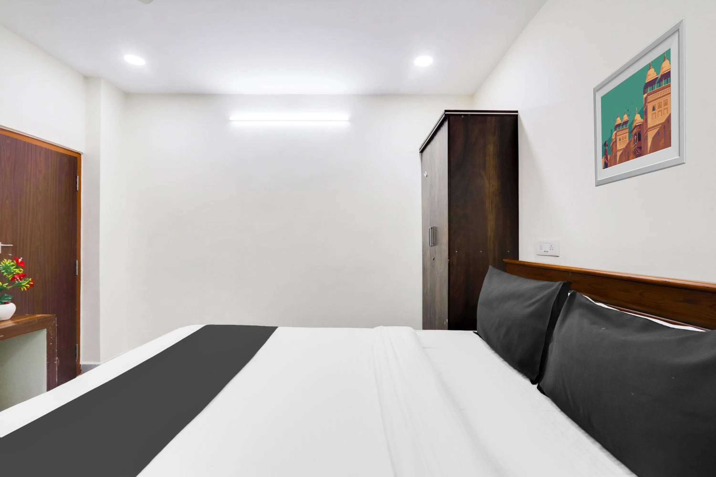 Bedroom in Hotel O Honey Rooms