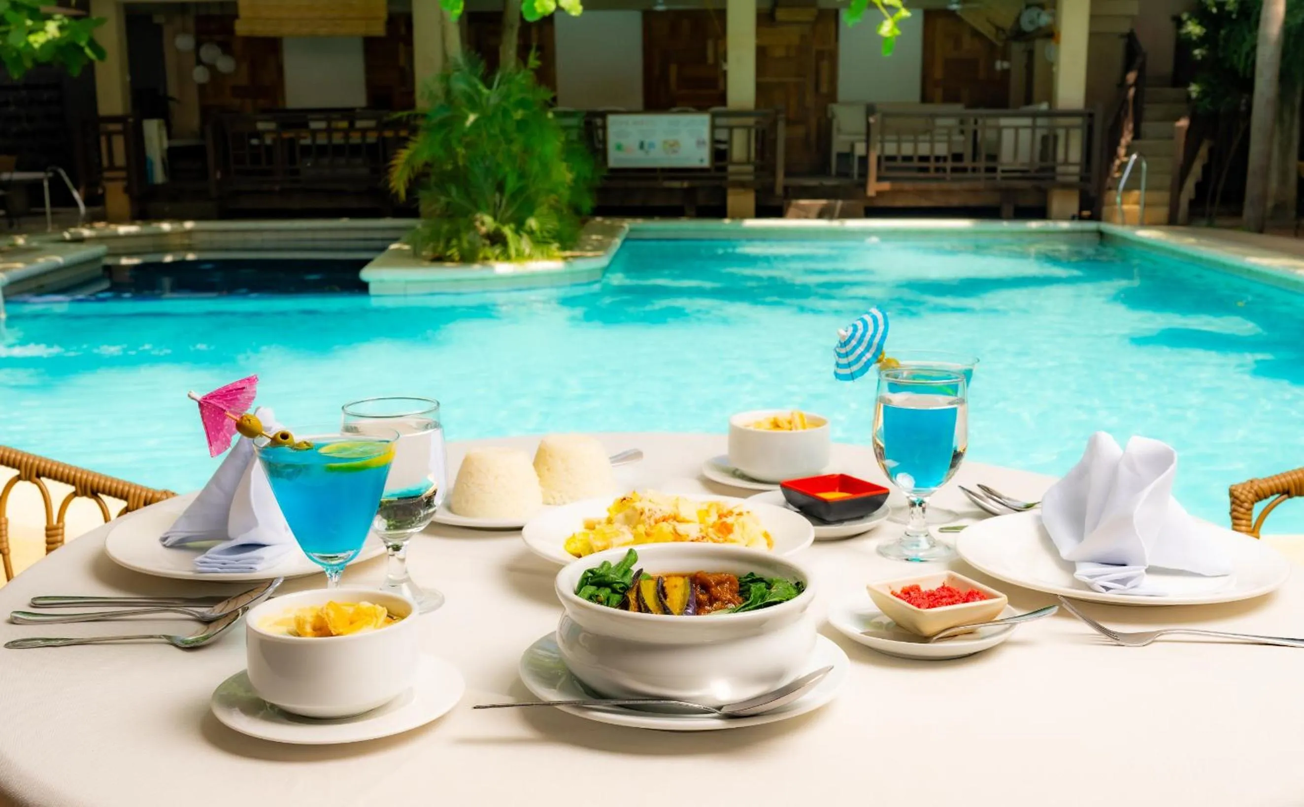 Food and drinks in Las Palmas de San Jose Leisure Club