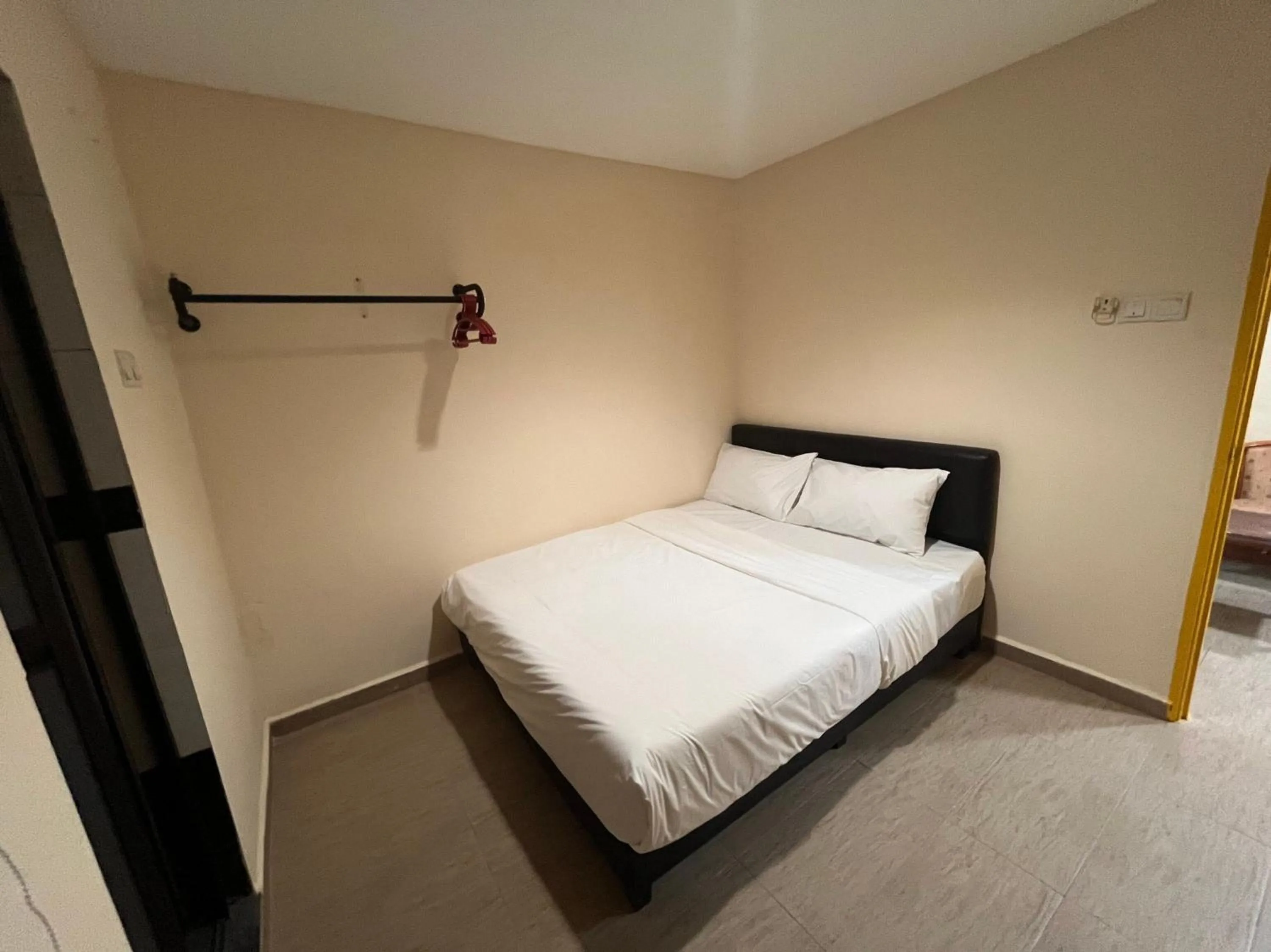 Bedroom in Hotel O Tampoi Sojourn