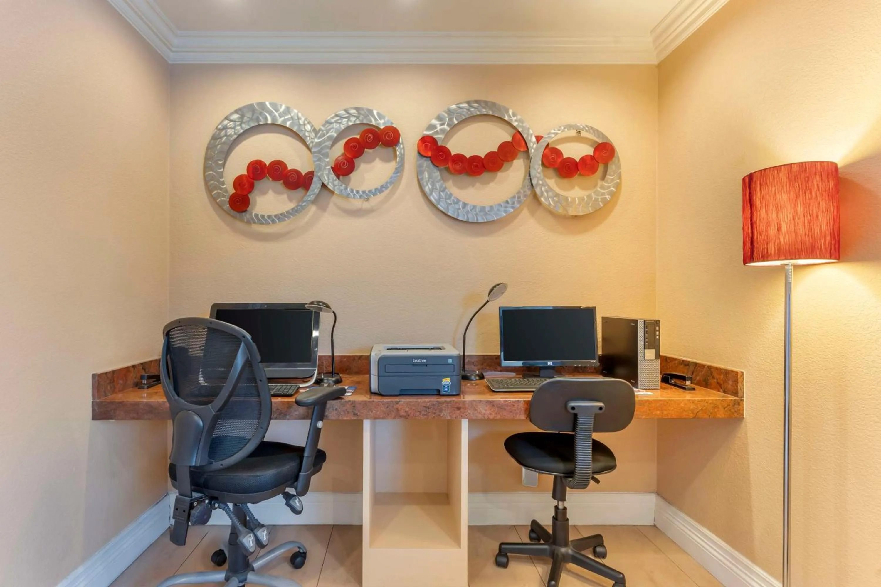 Business facilities in Best Western Plus Airport Plaza