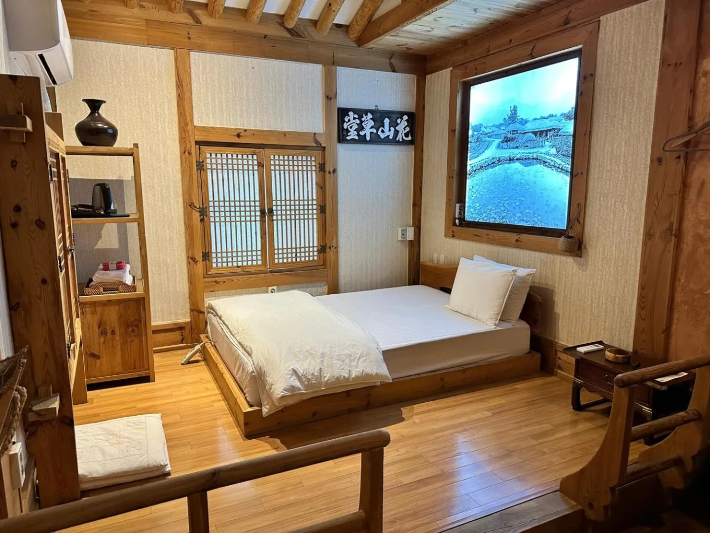 Bed in Arirang Hanok Stay