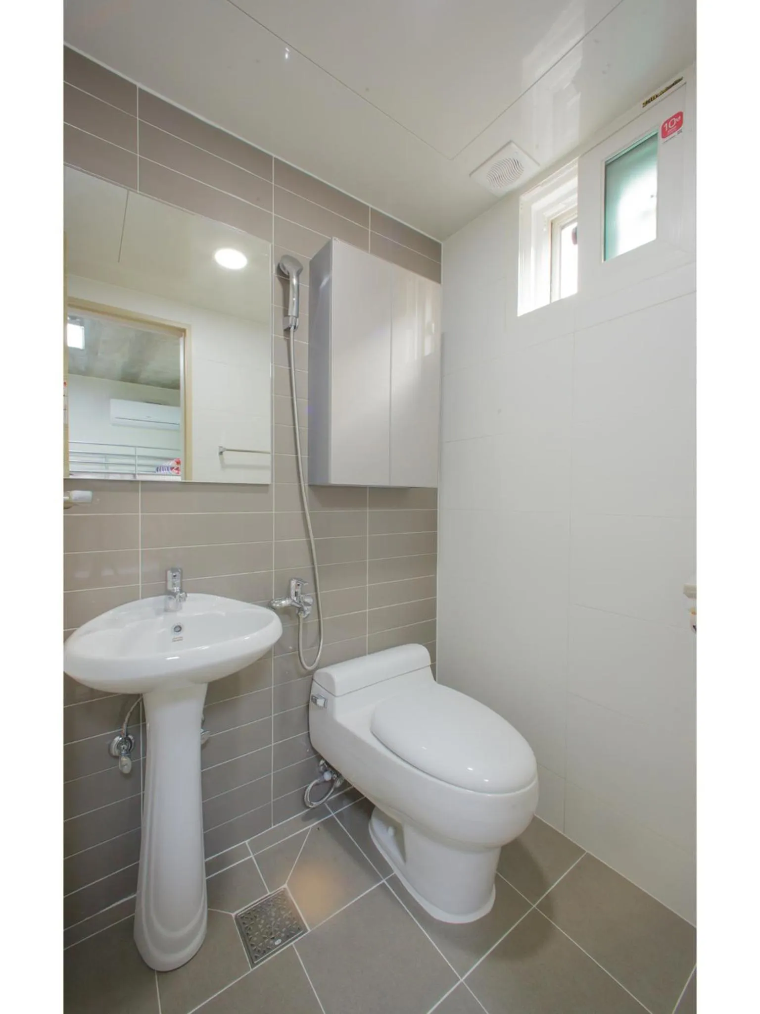 Bathroom in BB Hongdae Line