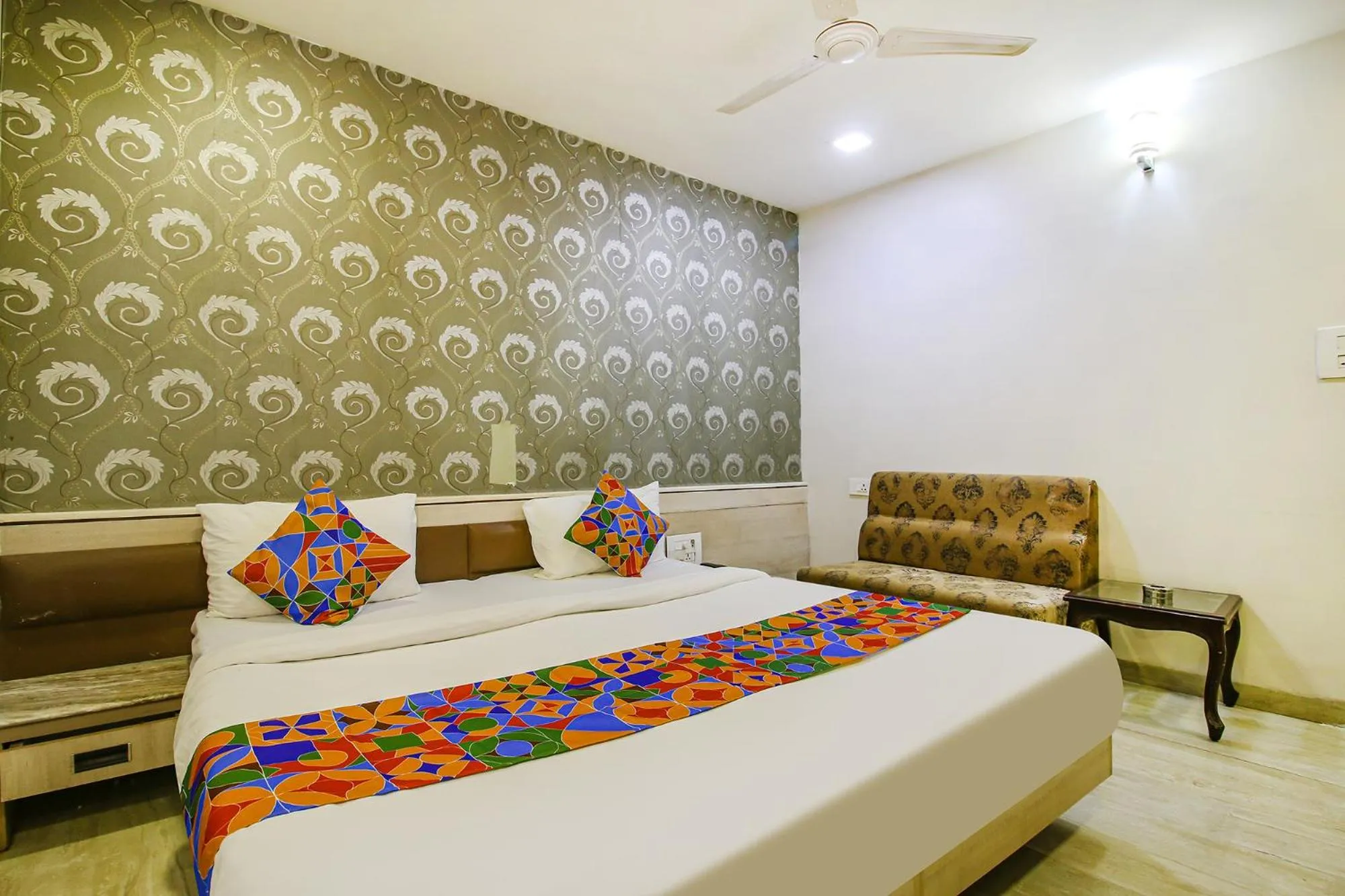 Bed in FabHotel Smriti Star