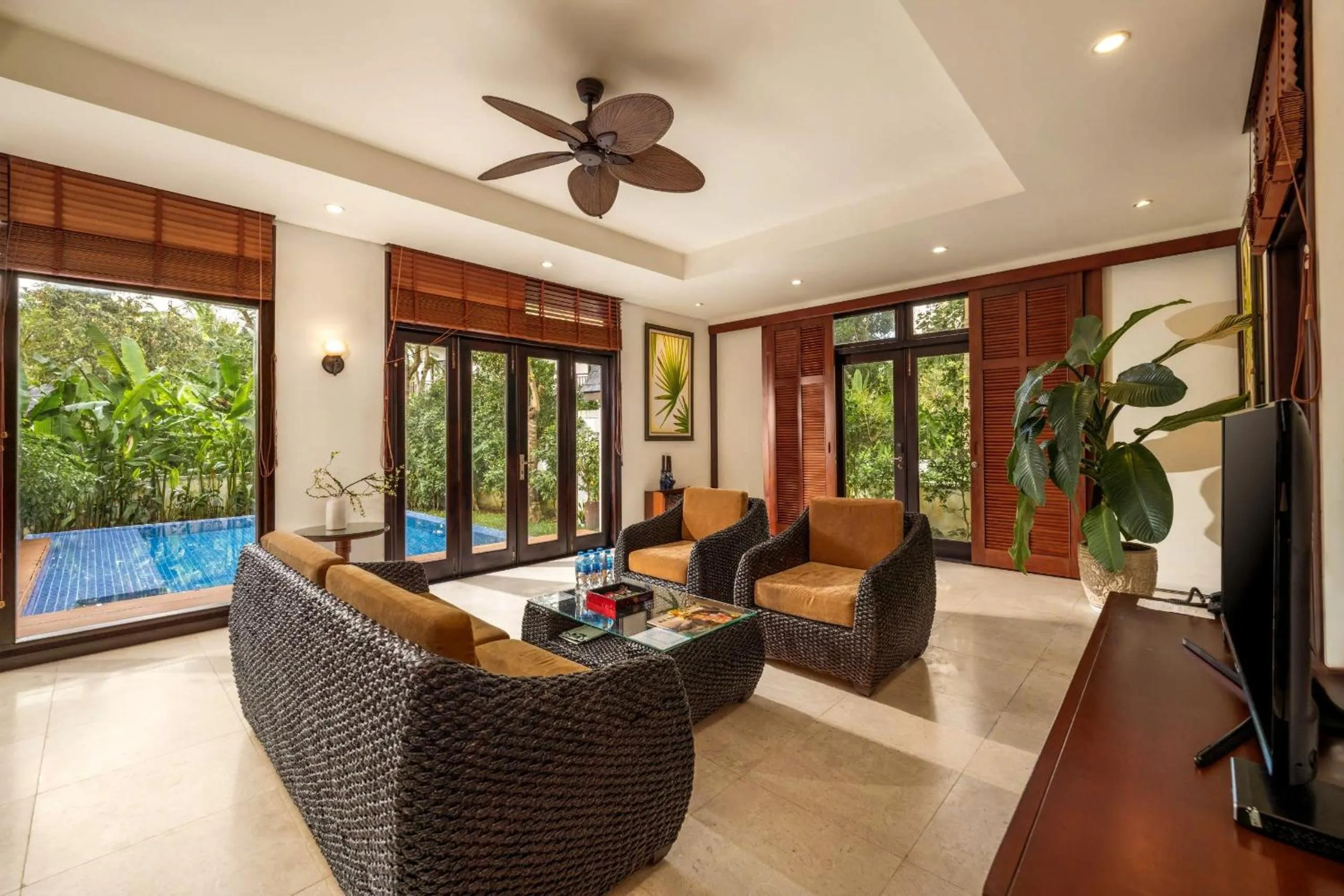 Patio in Resort Villas Da Nang By Abogo