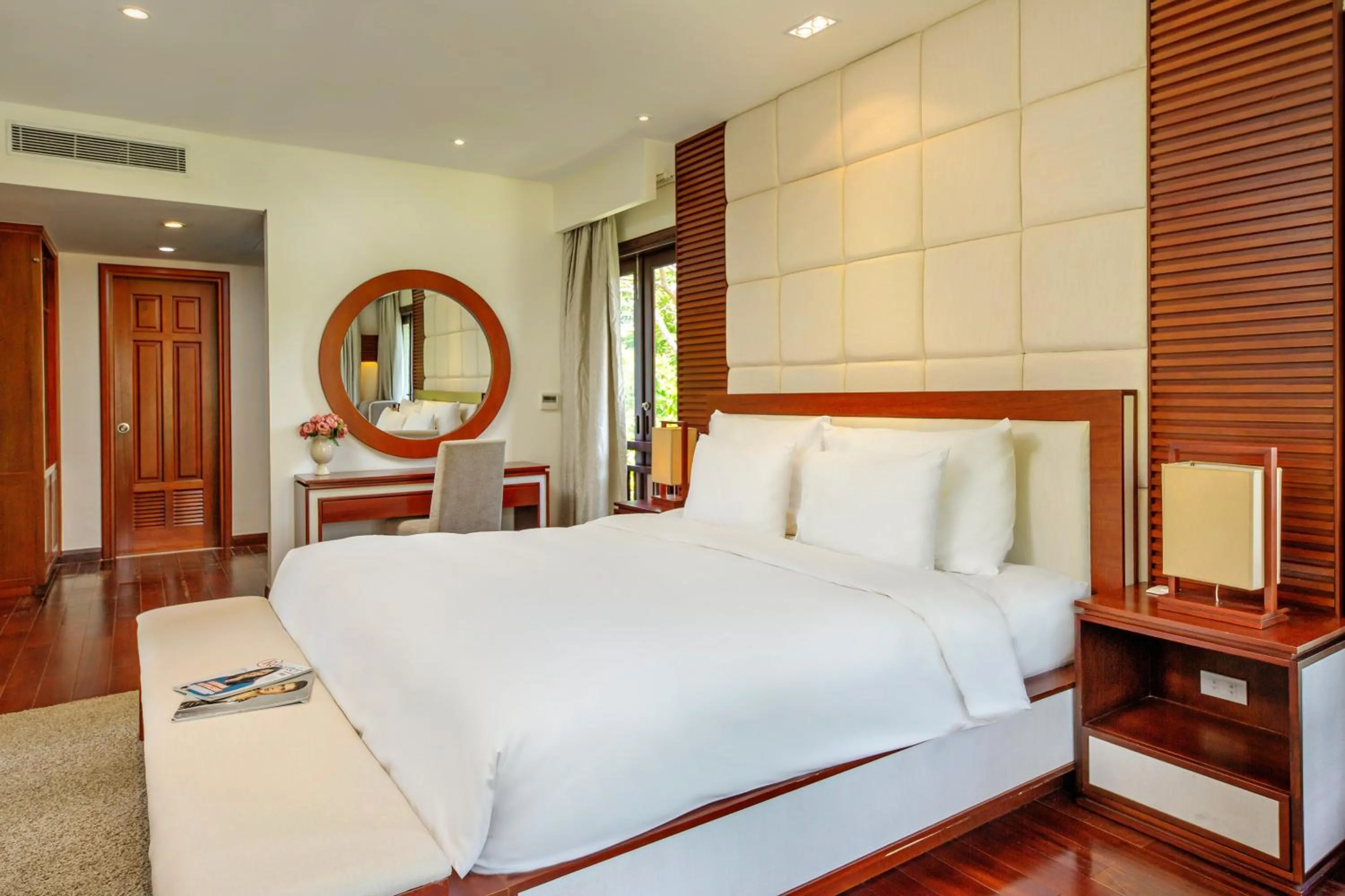 Bed in Resort Villas Da Nang By Abogo