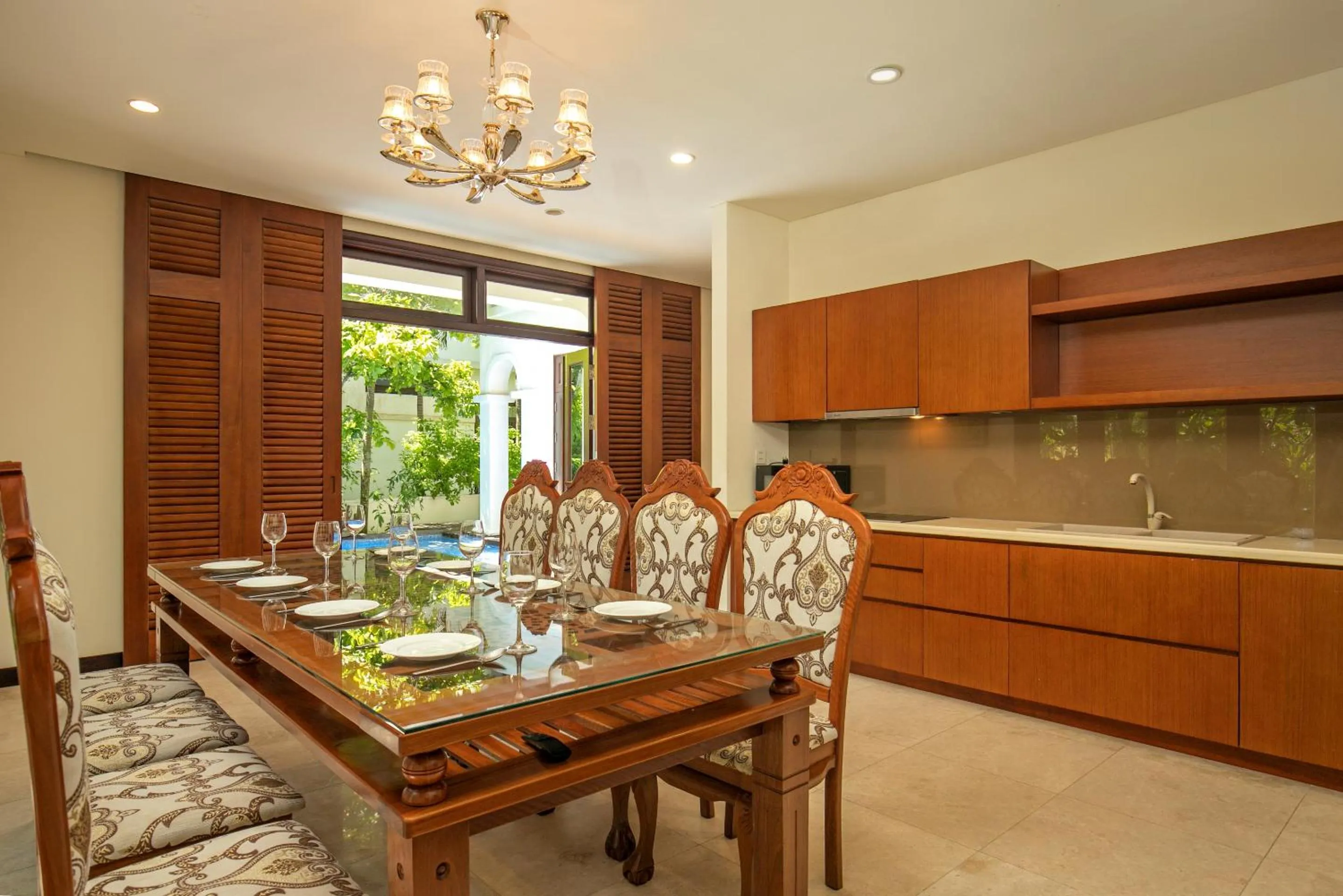 People in Resort Villas Da Nang By Abogo