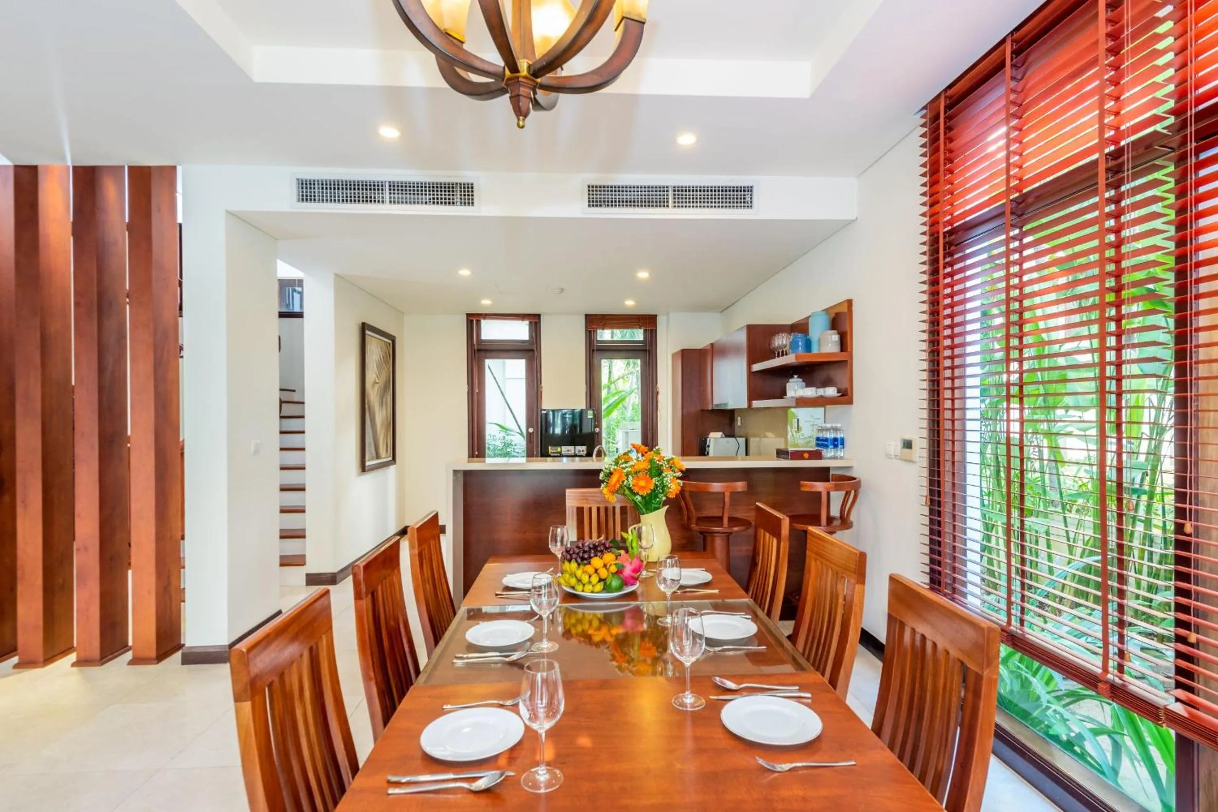 Kitchen or kitchenette in Resort Villas Da Nang By Abogo