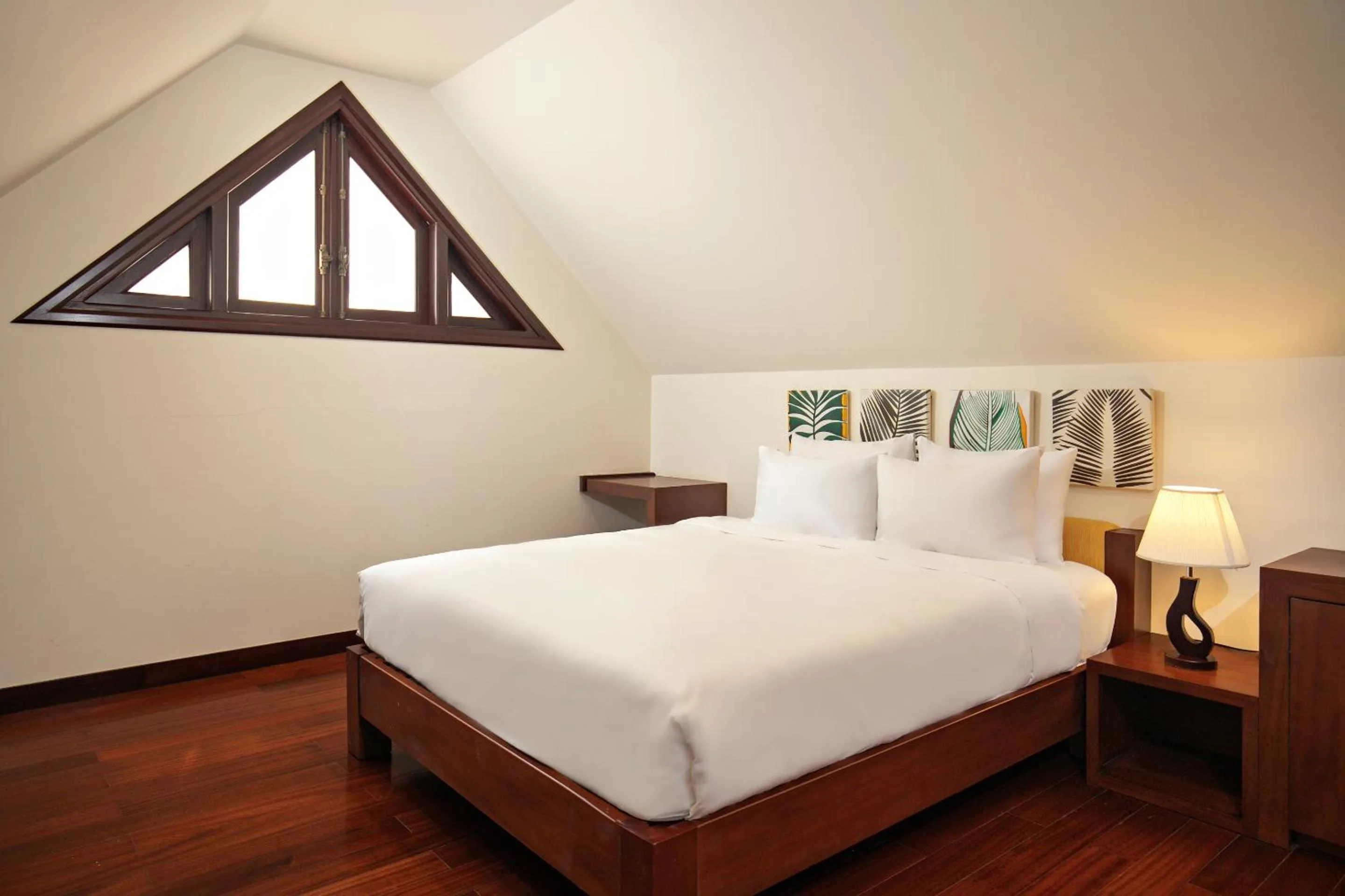 Bed in Resort Villas Da Nang By Abogo