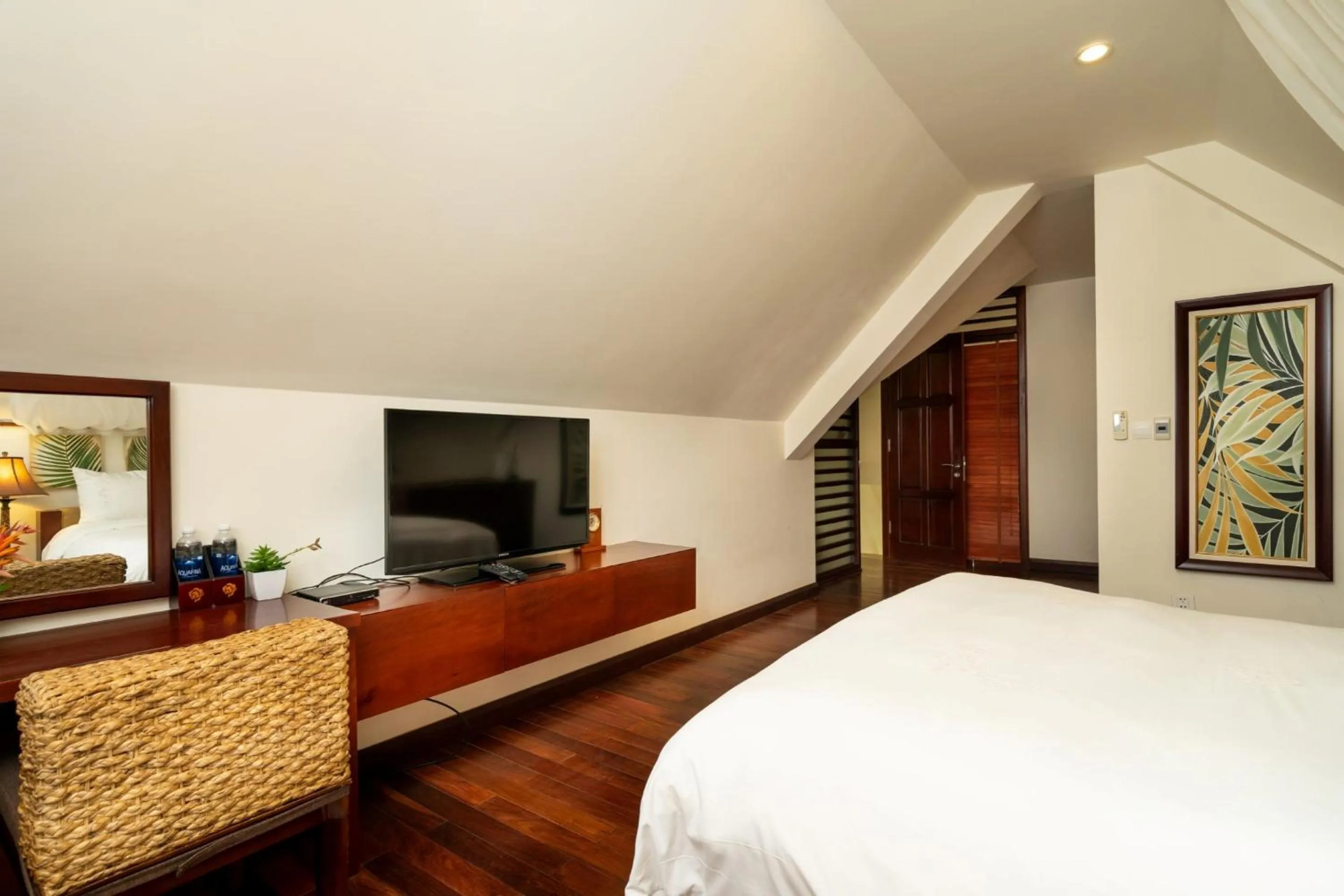 Bed in Resort Villas Da Nang By Abogo