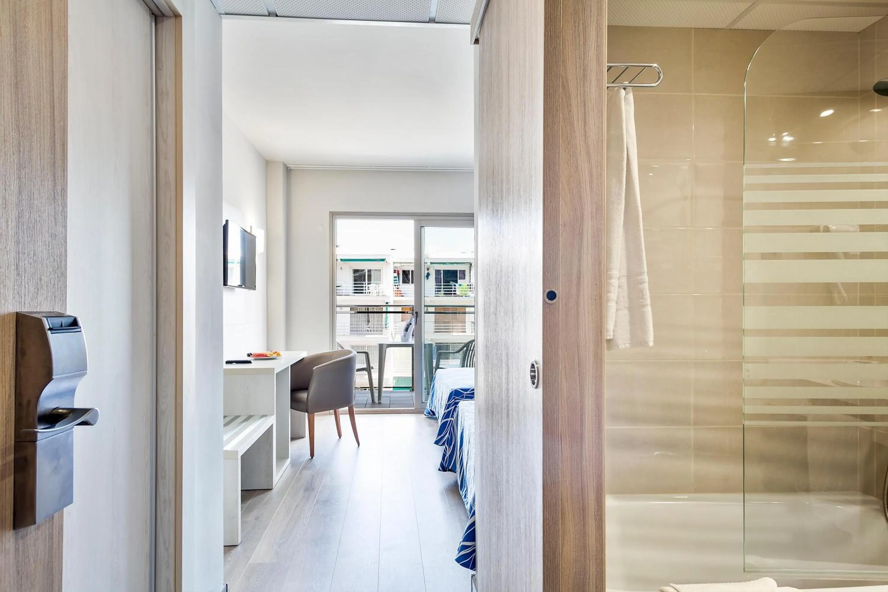 Photo of the whole room in Hotel Best Los Angeles