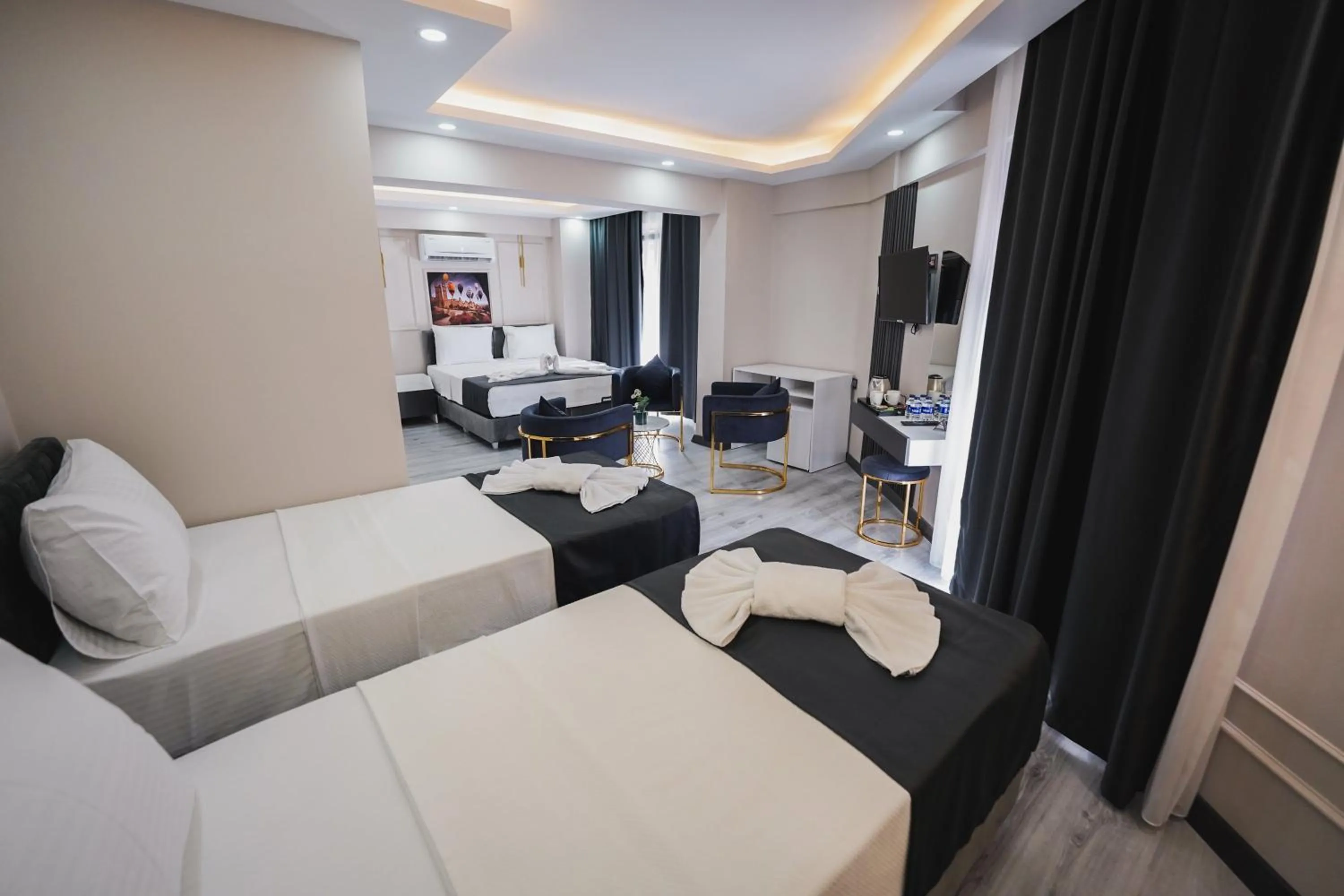 Bed in Grand Özer Hotel