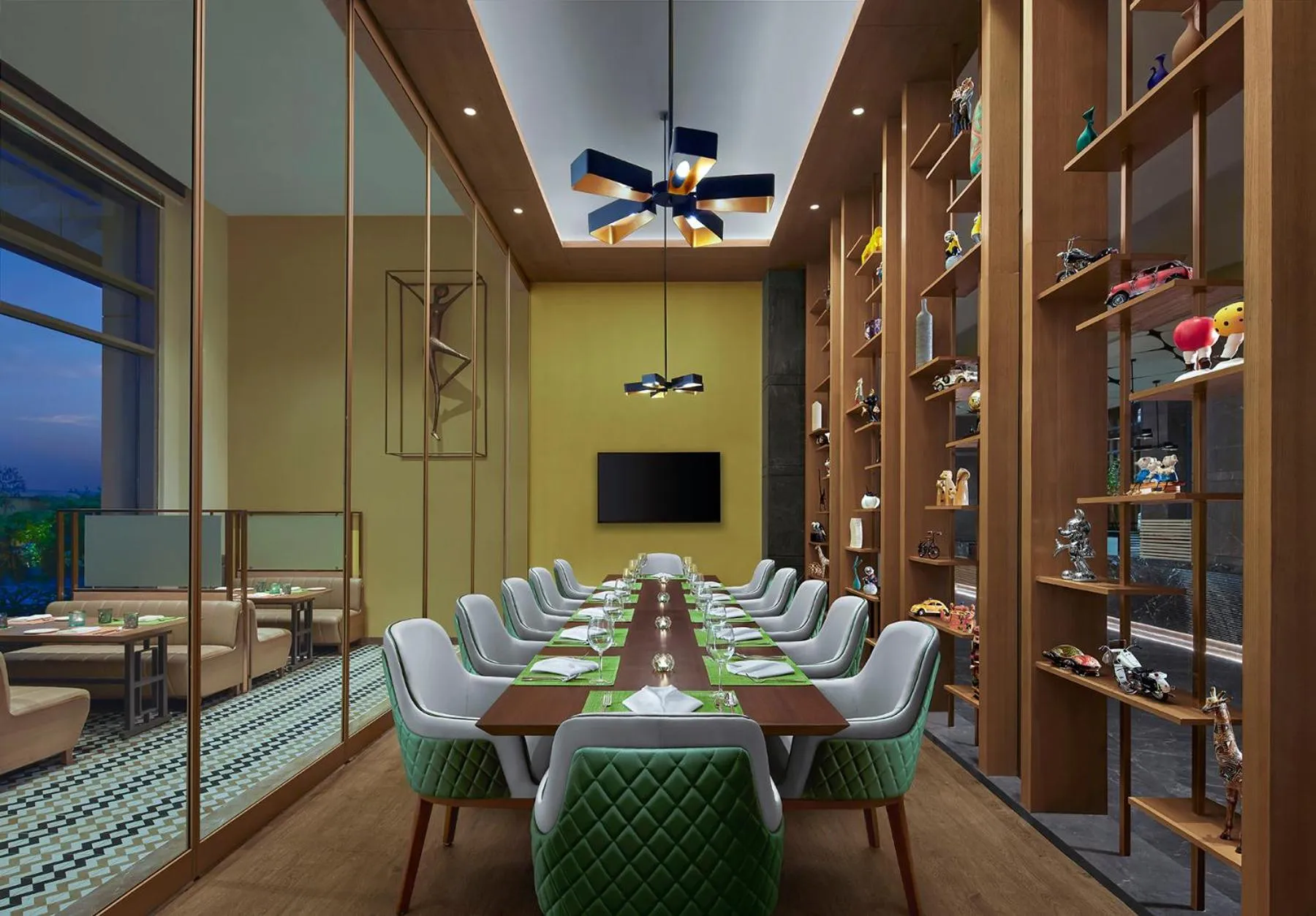 Dining area in Hyatt Place Aurangabad Airport