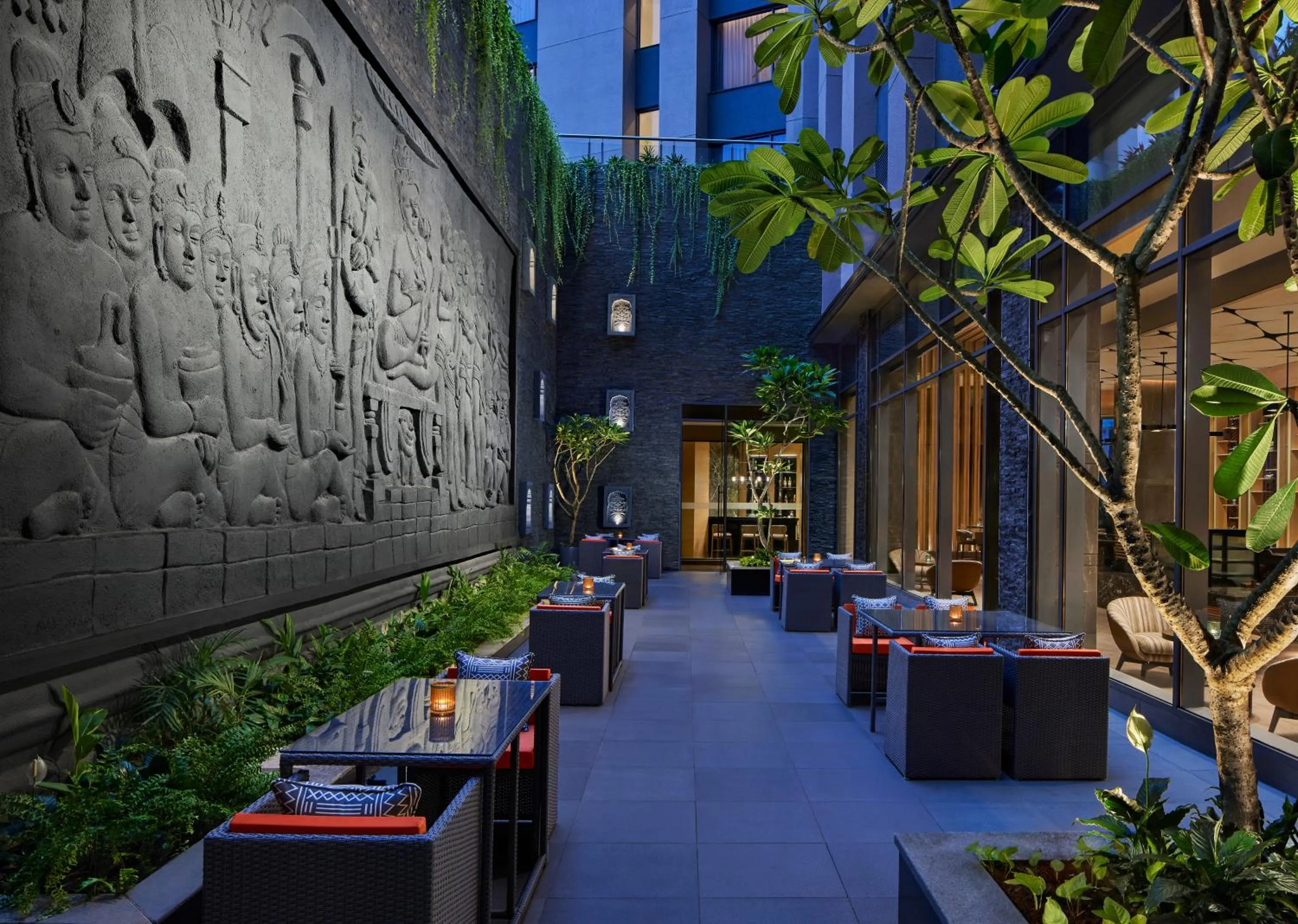 Restaurant/places to eat in Hyatt Place Aurangabad Airport