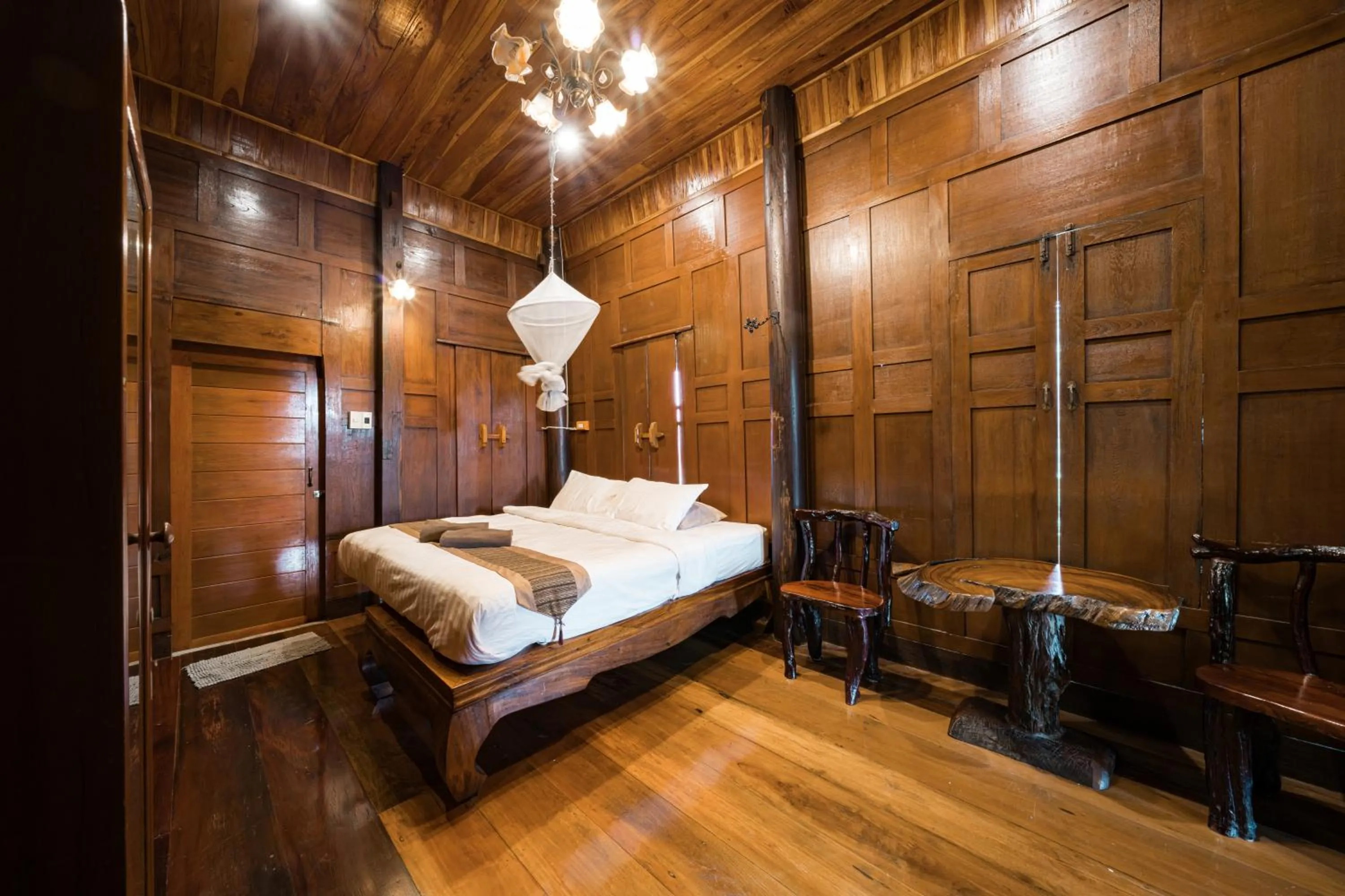 Bed in Athithara Homestay