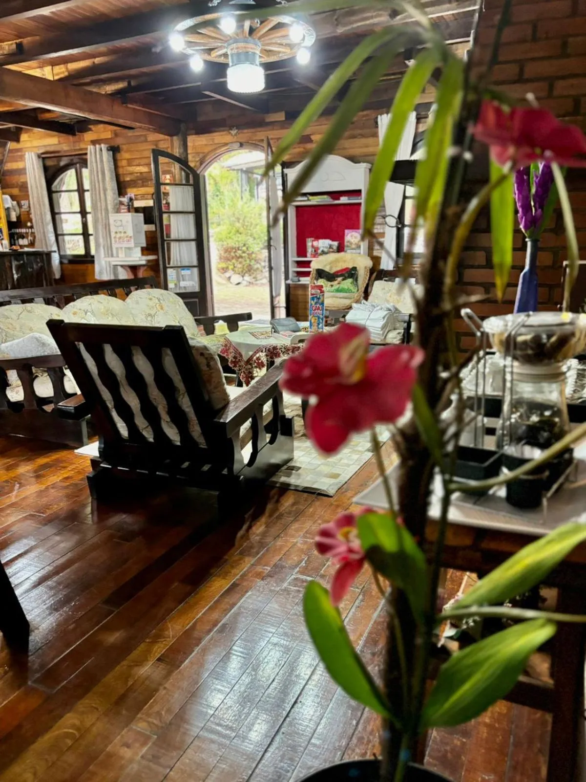 Seating area in Chalé das Neves