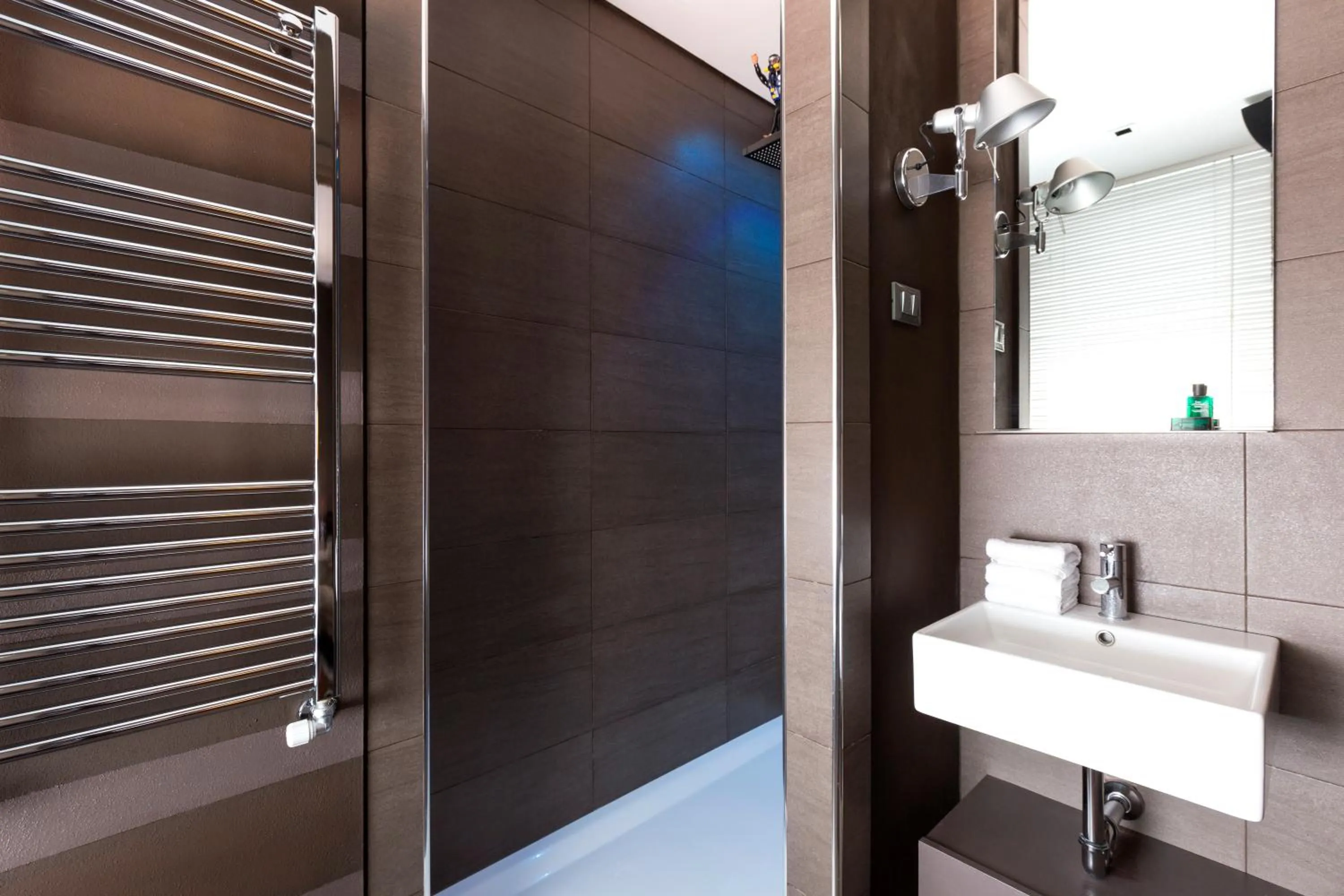 Bathroom in Pattini Guest House