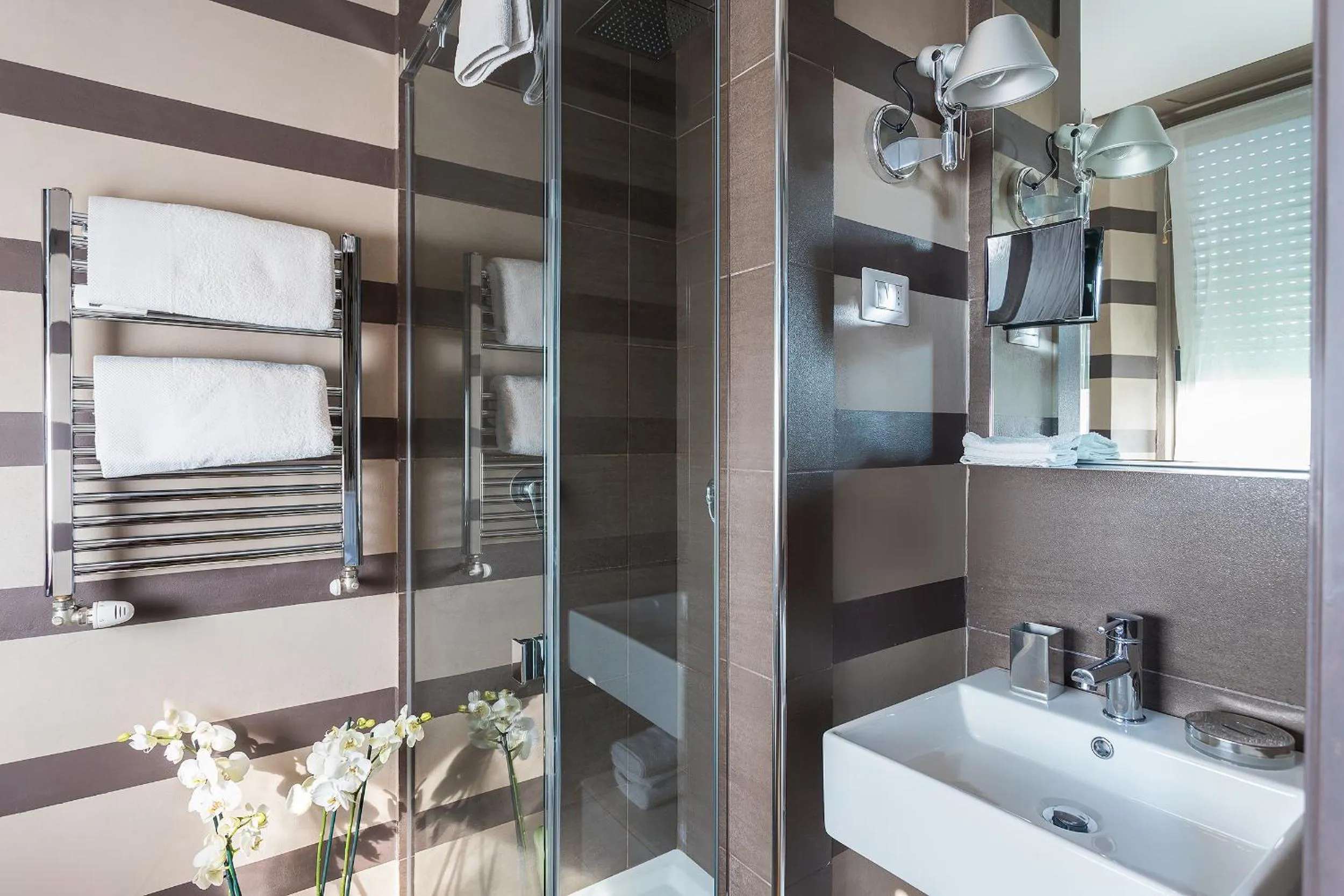 Bathroom in Pattini Guest House