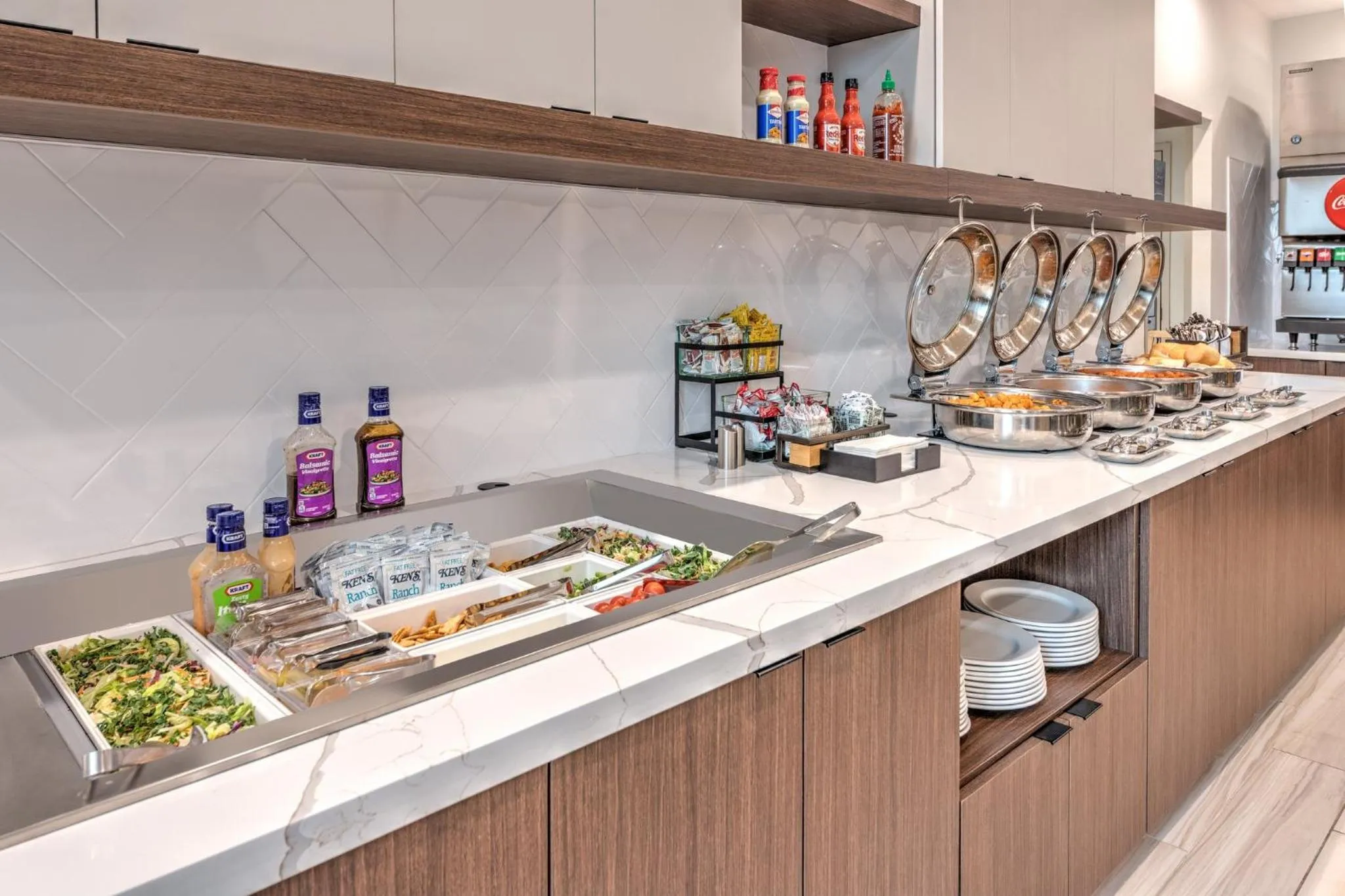 Restaurant/places to eat in Staybridge Suites Port Arthur - by IHG