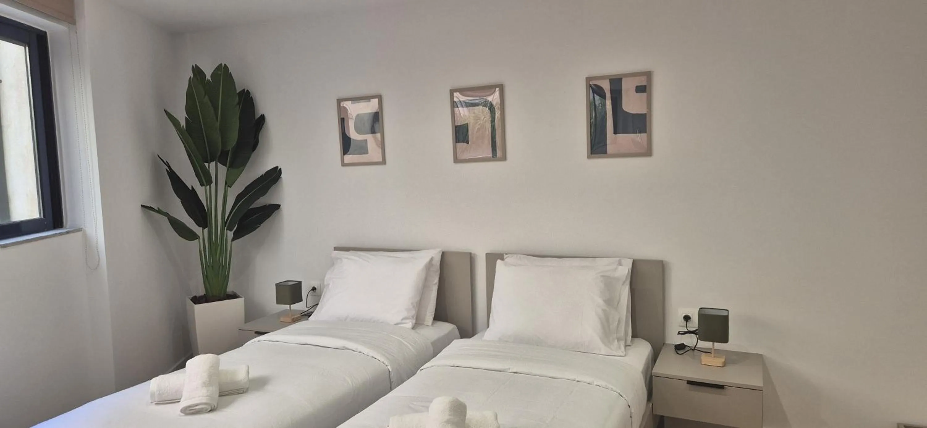 Bed in Figleaf Kypseli