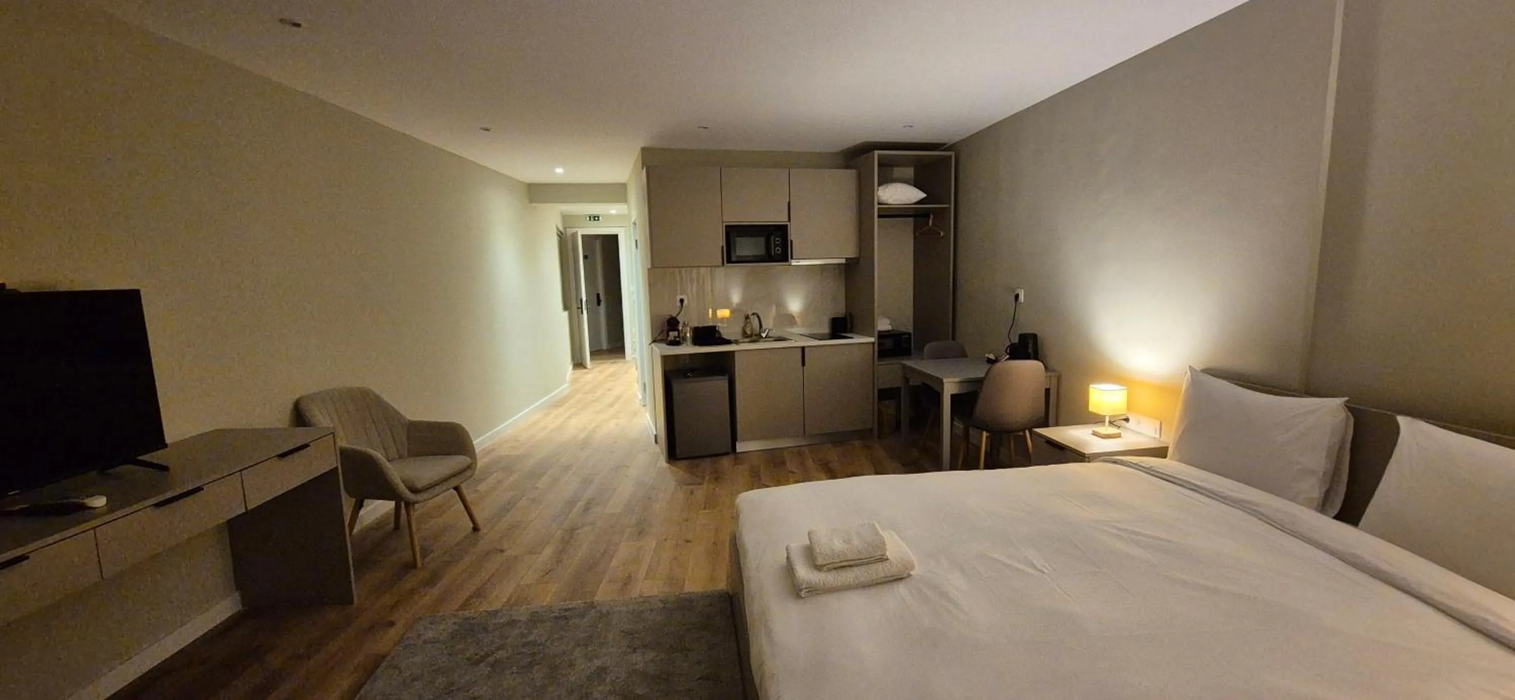 Bed in Figleaf Kypseli