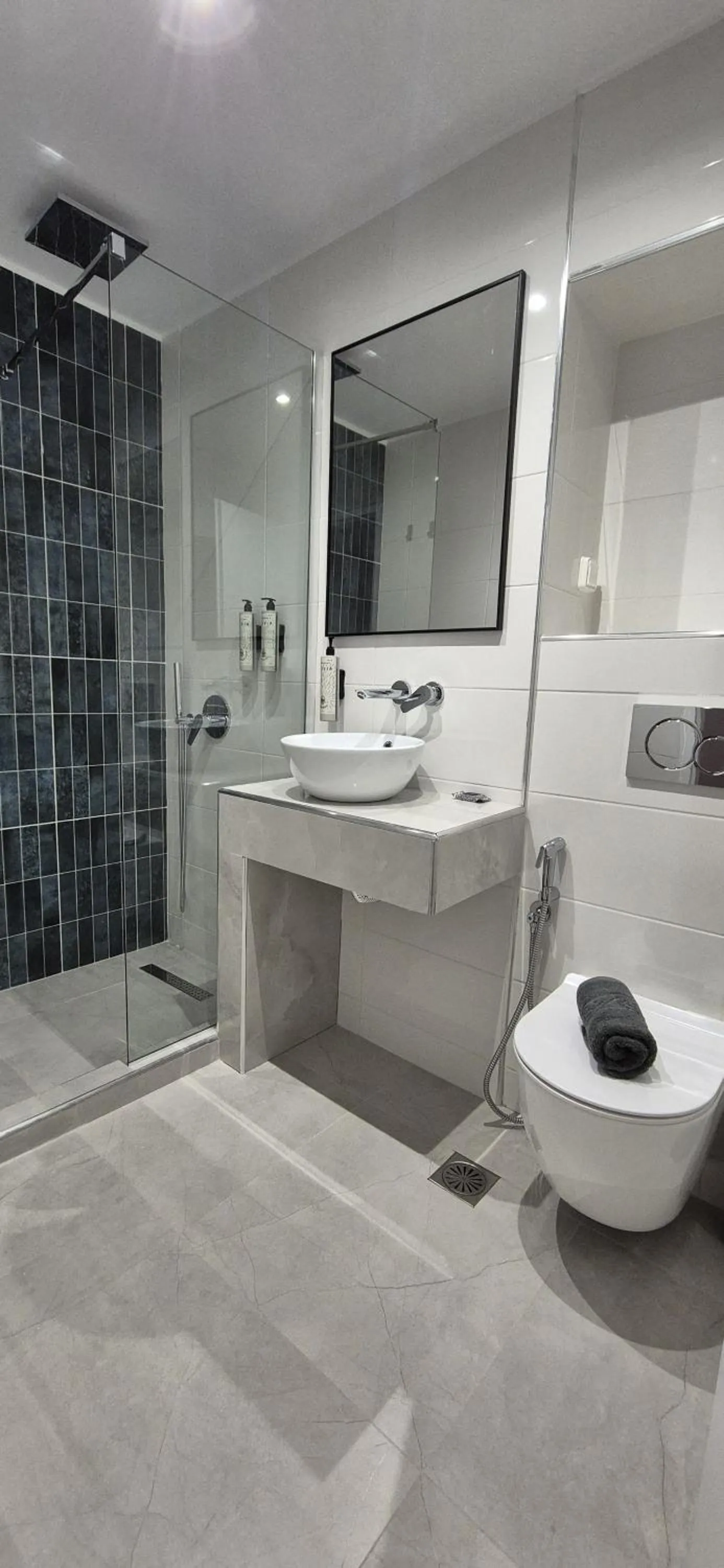 Bathroom in Figleaf Kypseli