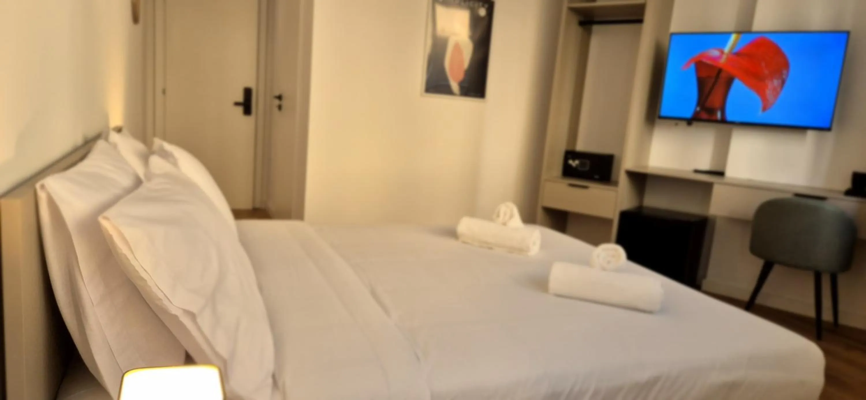 Bed in Figleaf Kypseli