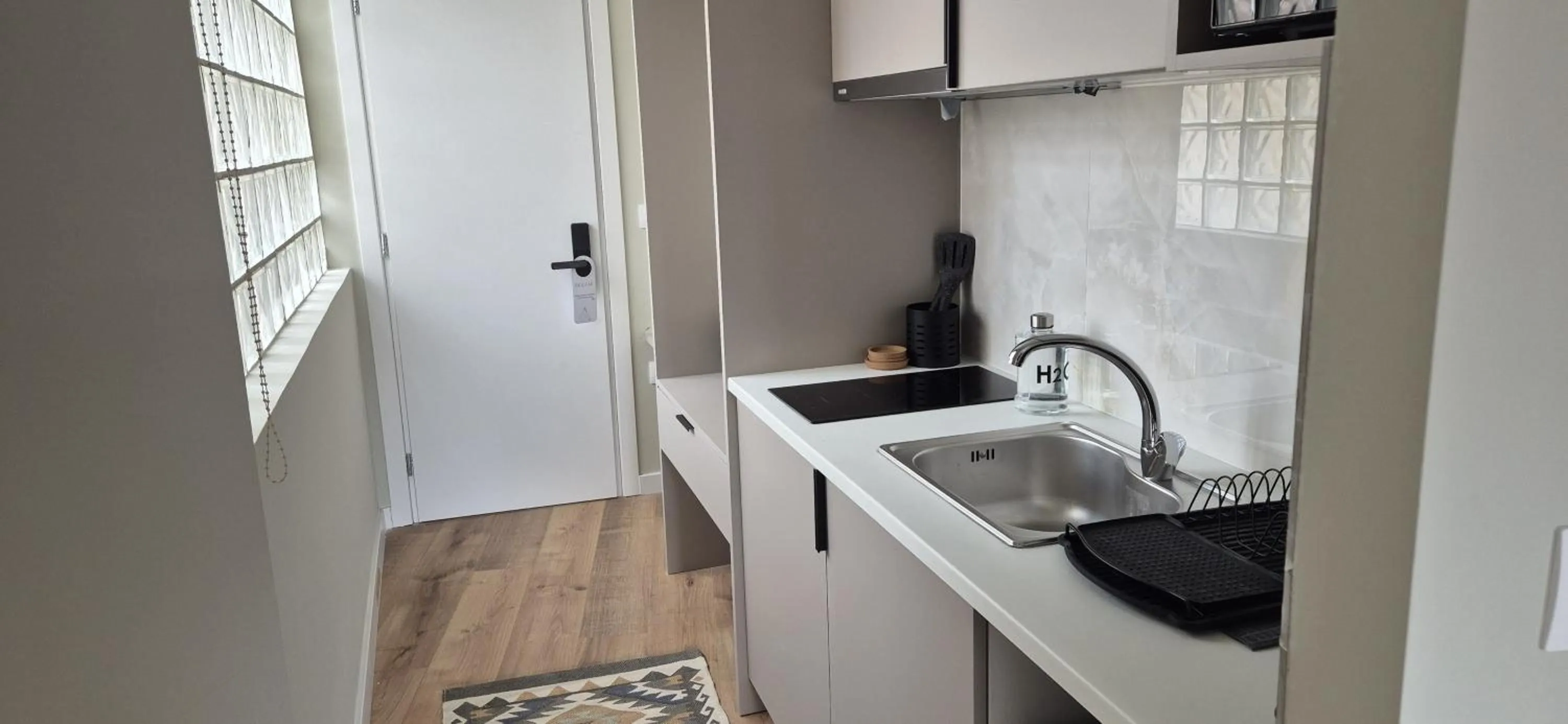 kitchen in Figleaf Kypseli