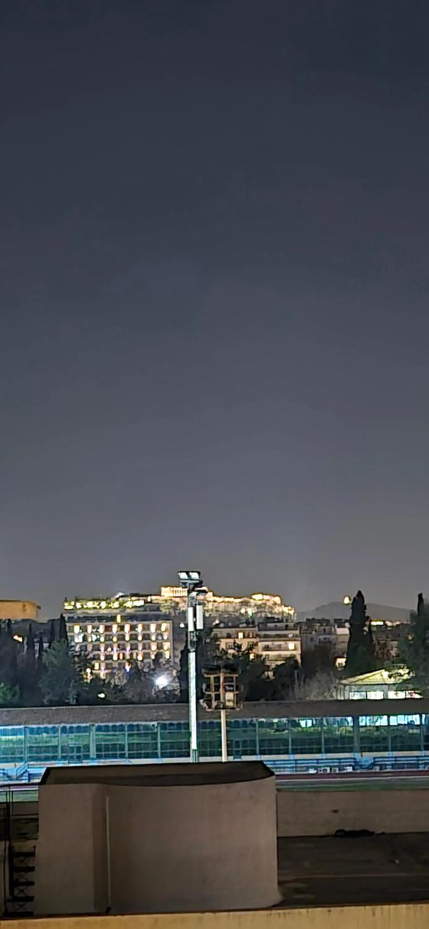 Night in Figleaf Kypseli