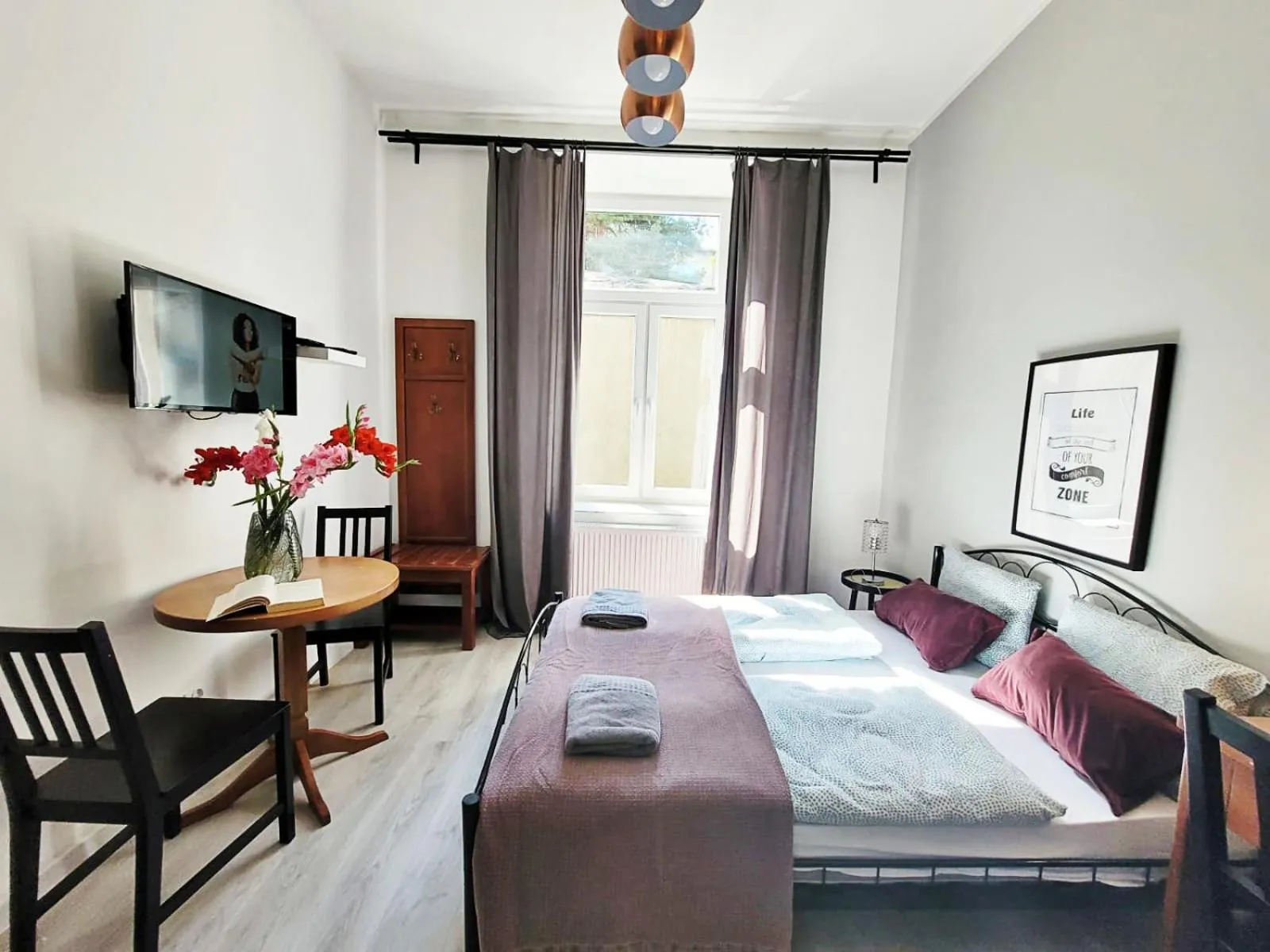 Bed in DReAM Main Station