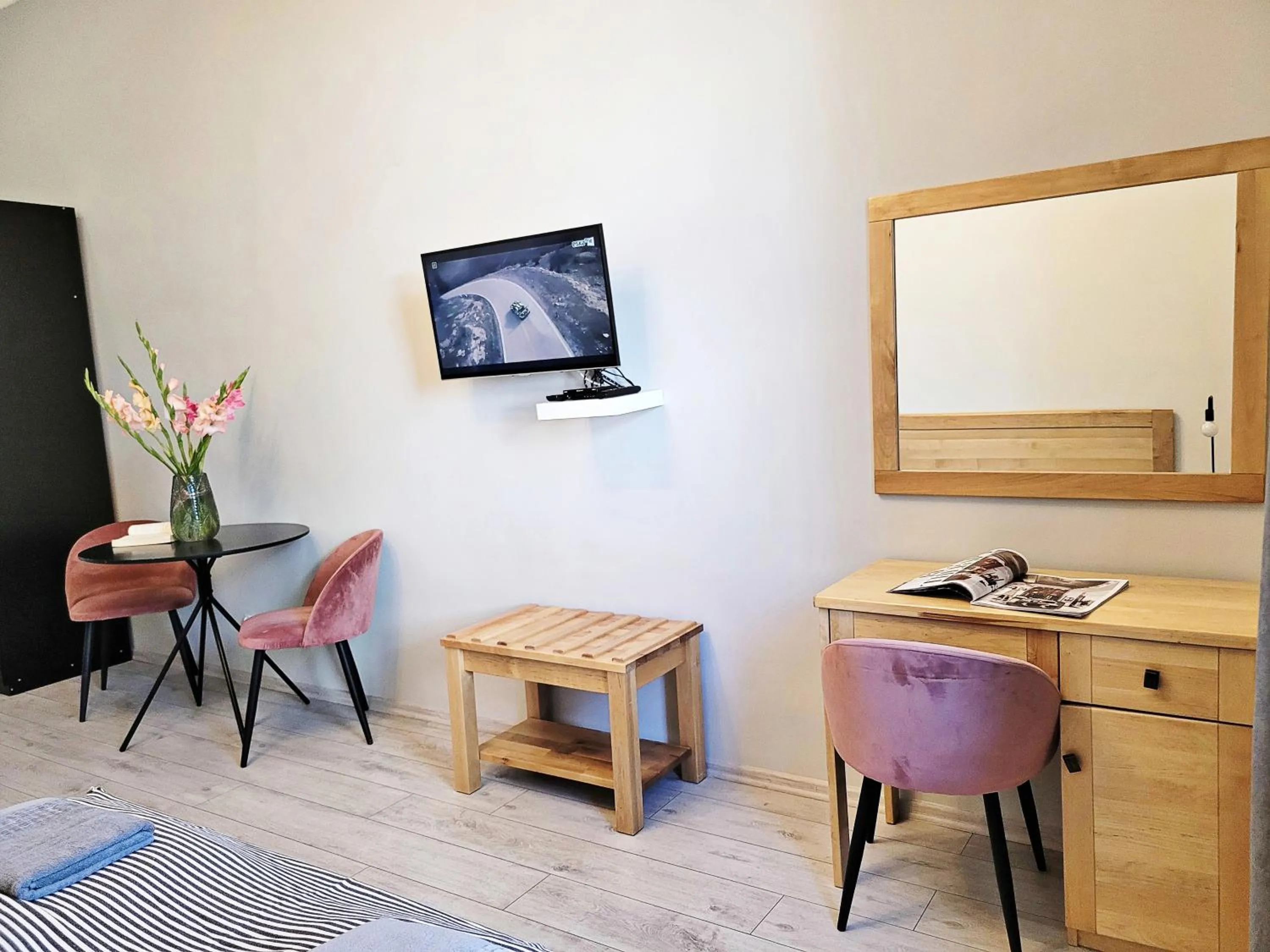 TV and multimedia in DReAM Main Station