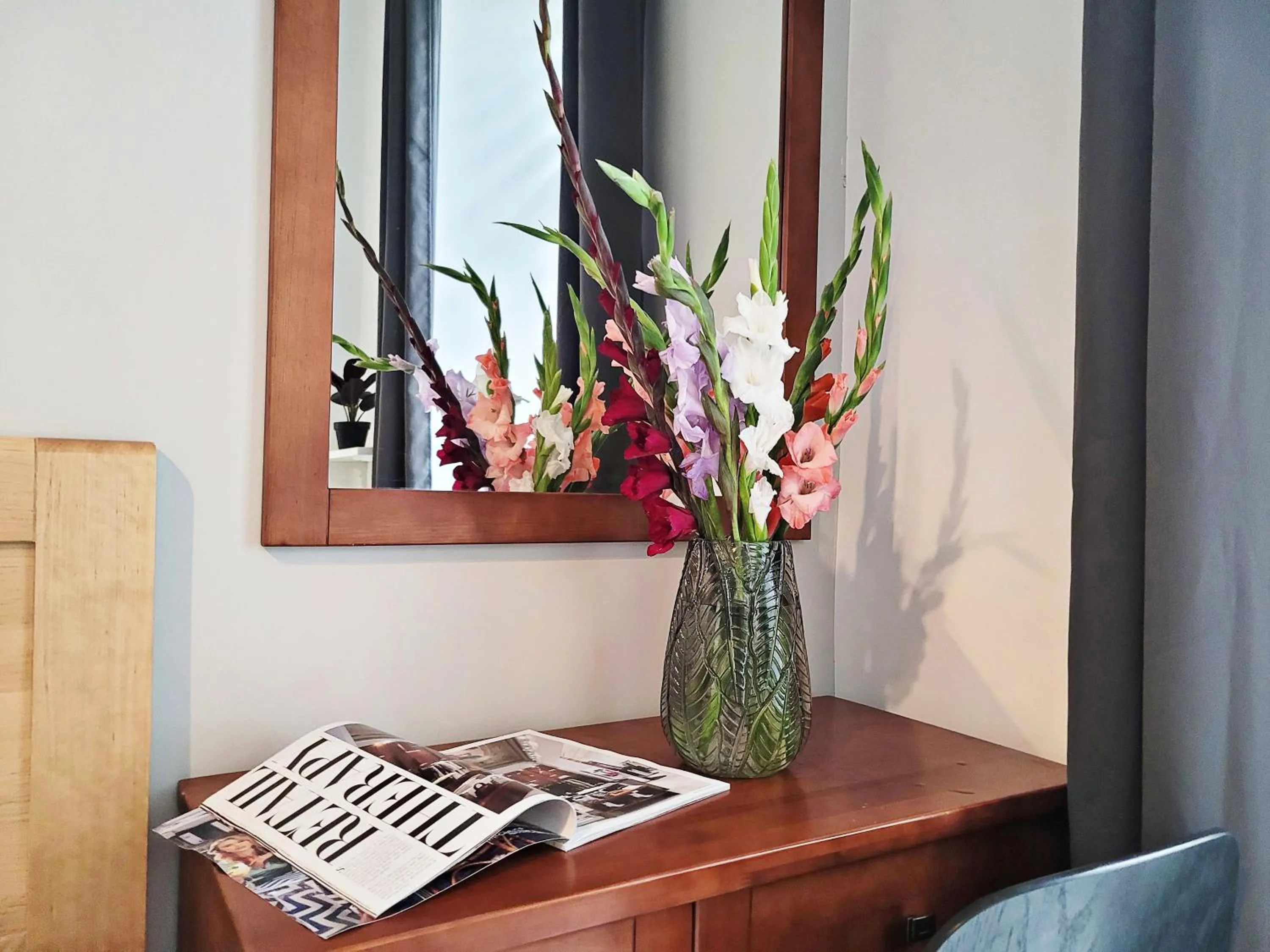 hair dresser in DReAM Main Station