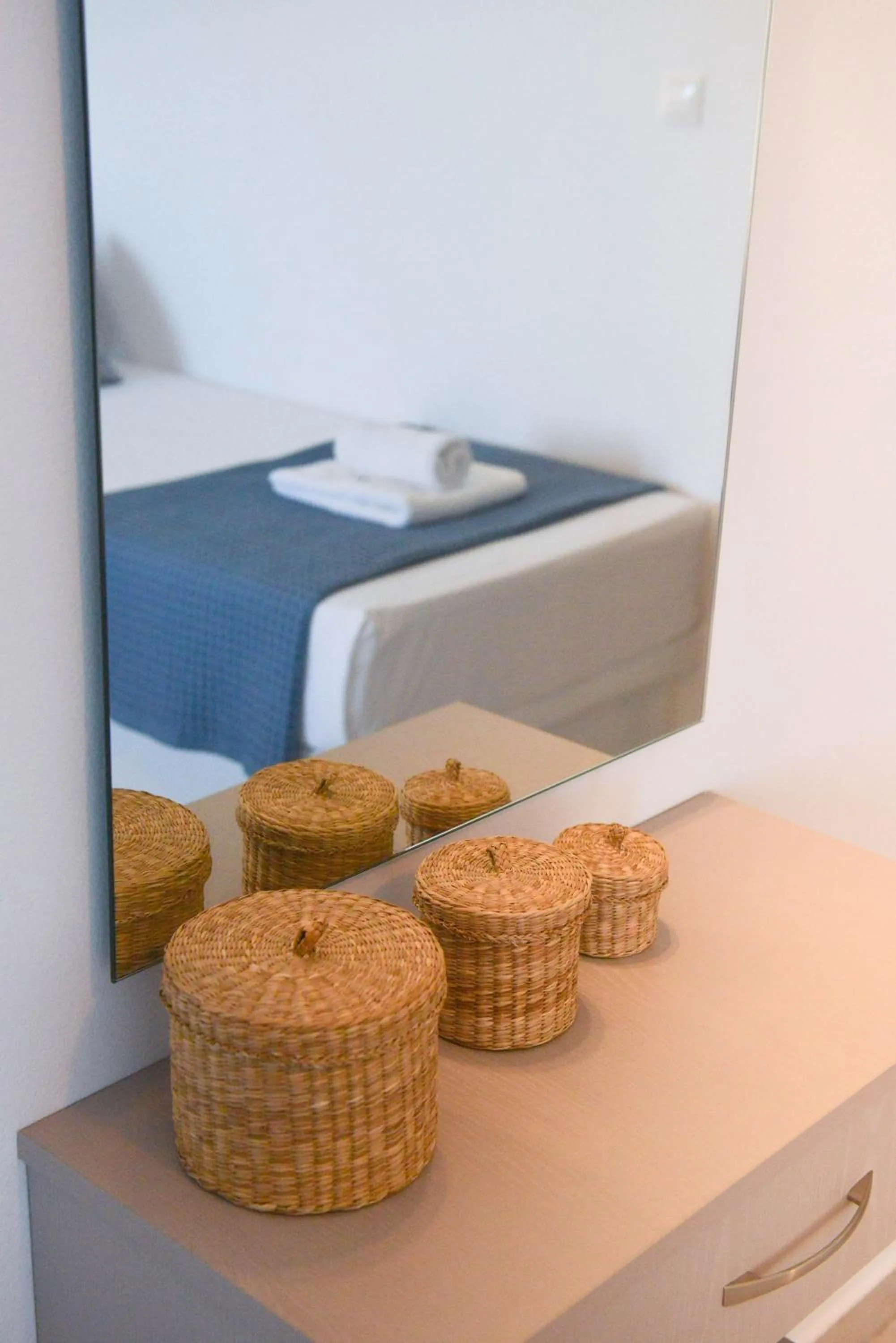 Bed in Paradise Studios