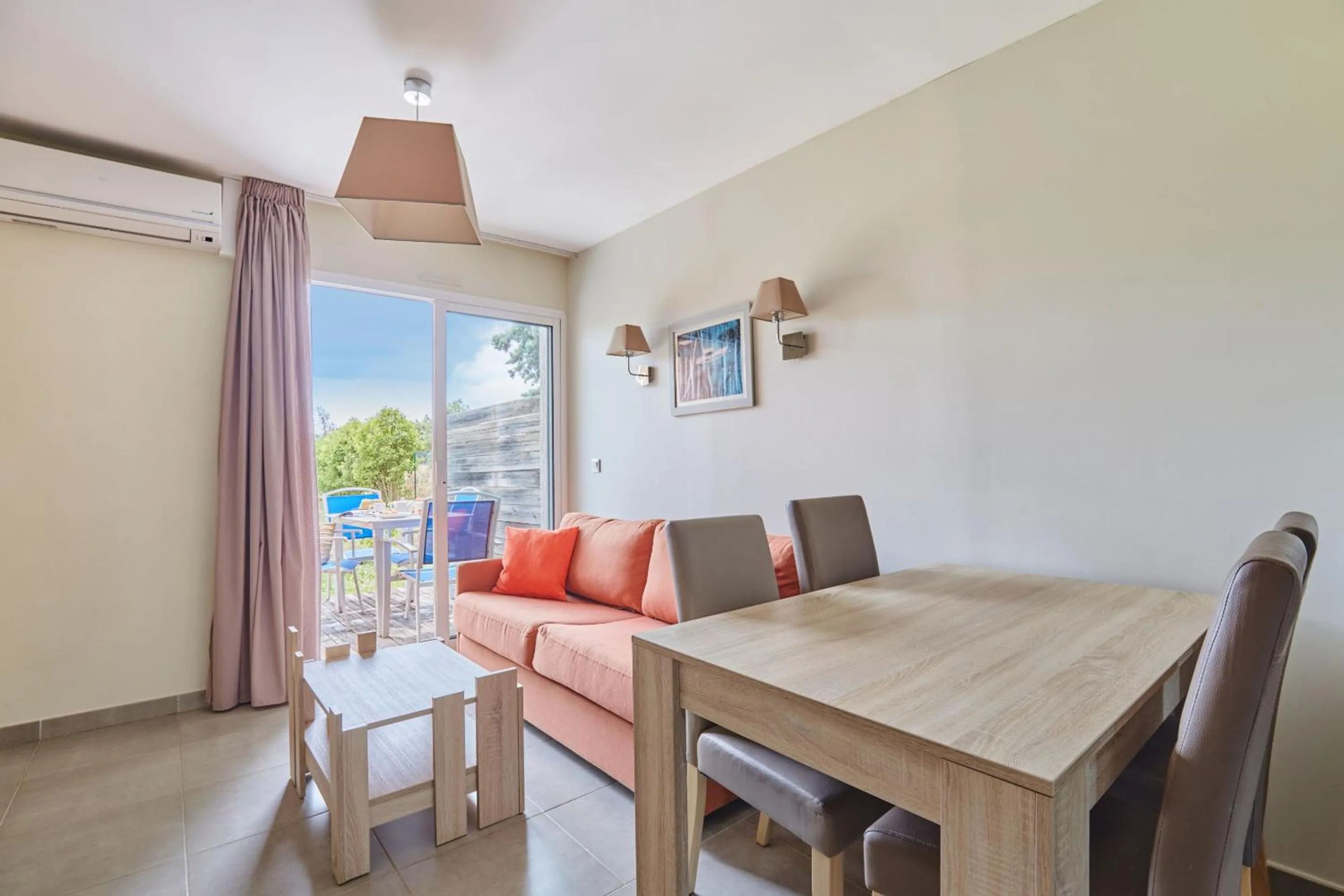 Seating area in Résidence Odalys Côté Canal