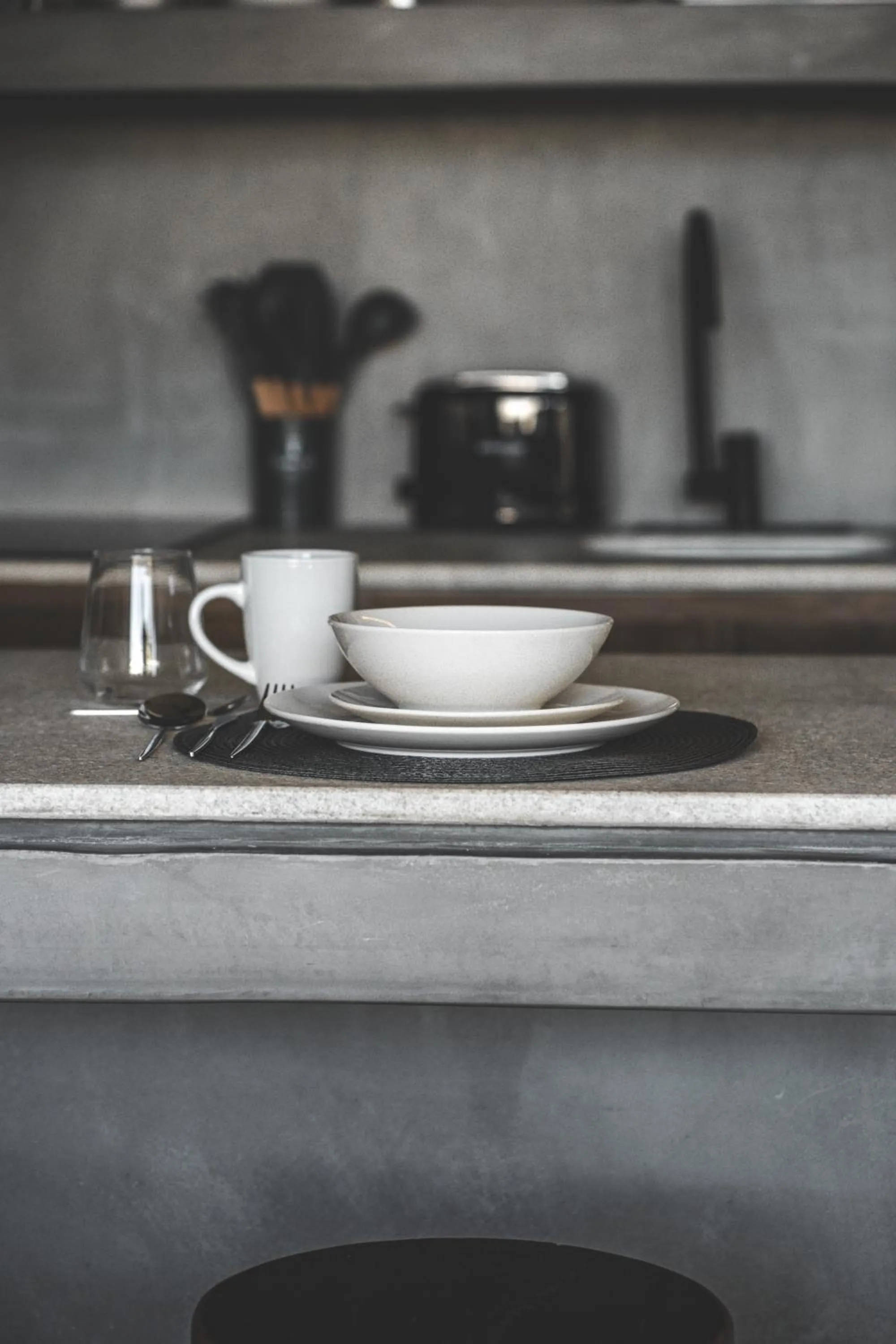 Kitchen or kitchenette in Urbano by Sundara