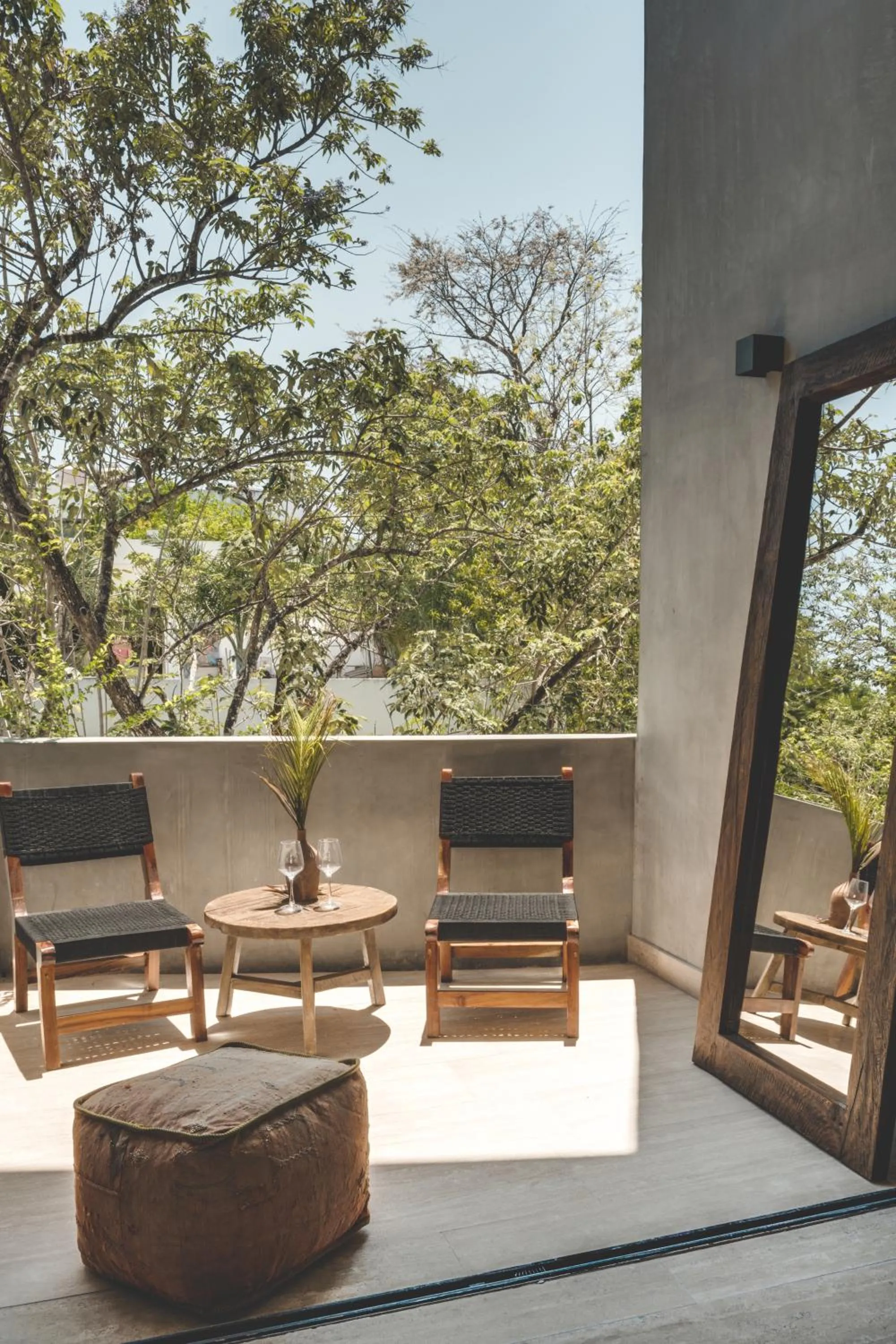 Balcony/Terrace in Urbano by Sundara