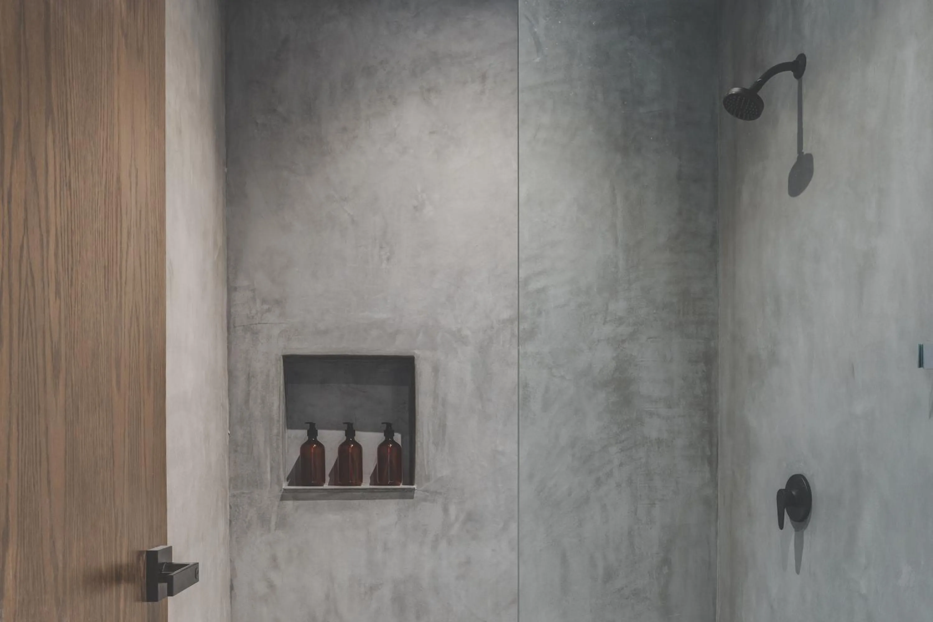 Shower in Urbano by Sundara
