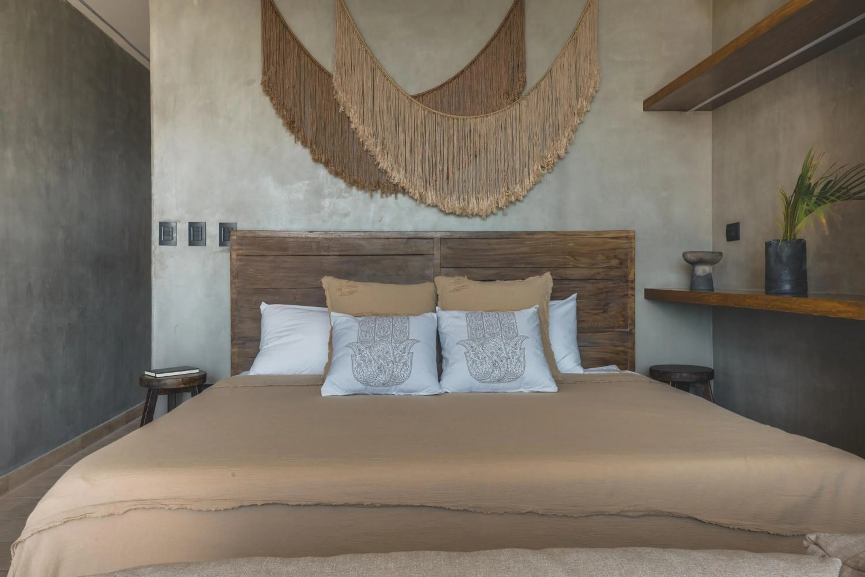 Bed in Urbano by Sundara